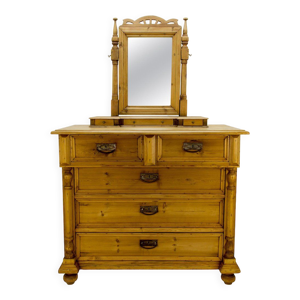 Commode en pin baltique de style