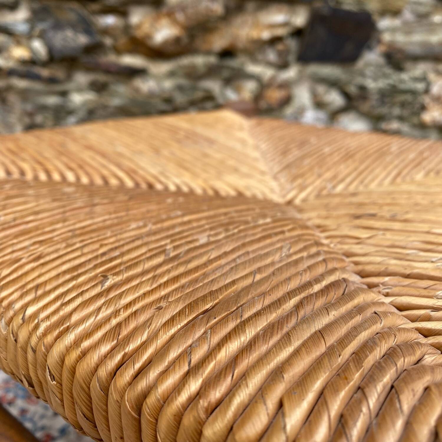 Low stool in wood and straw