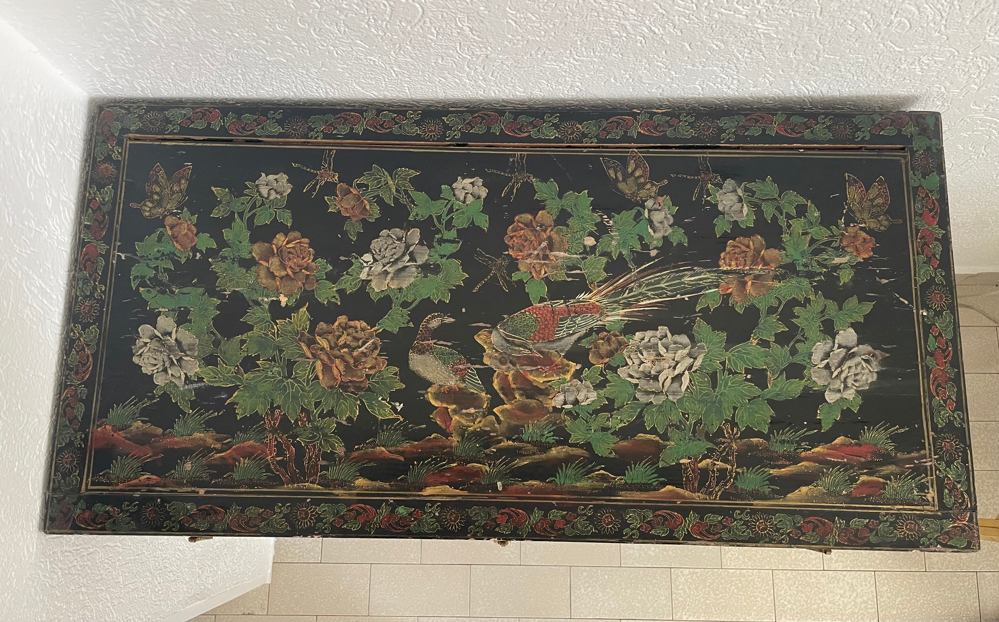 Asian style console desktop