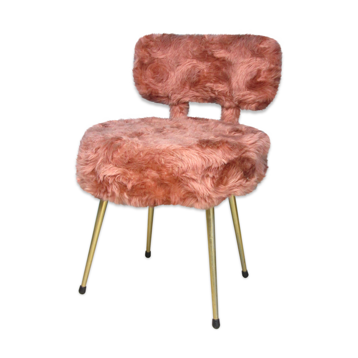 Pink moumoute chair