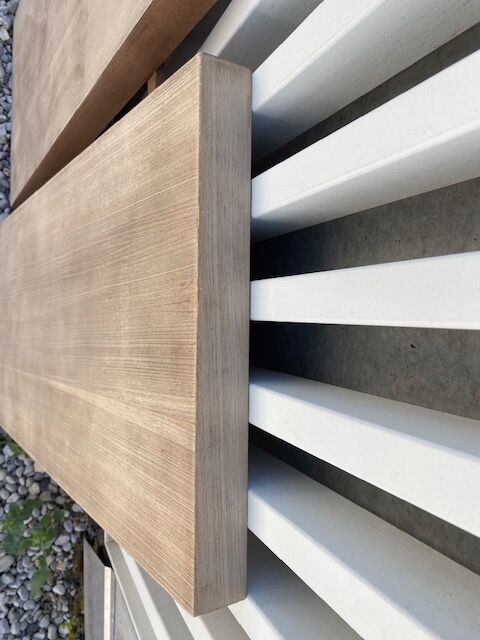 Stripped farmhouse table extensions to 255 cm