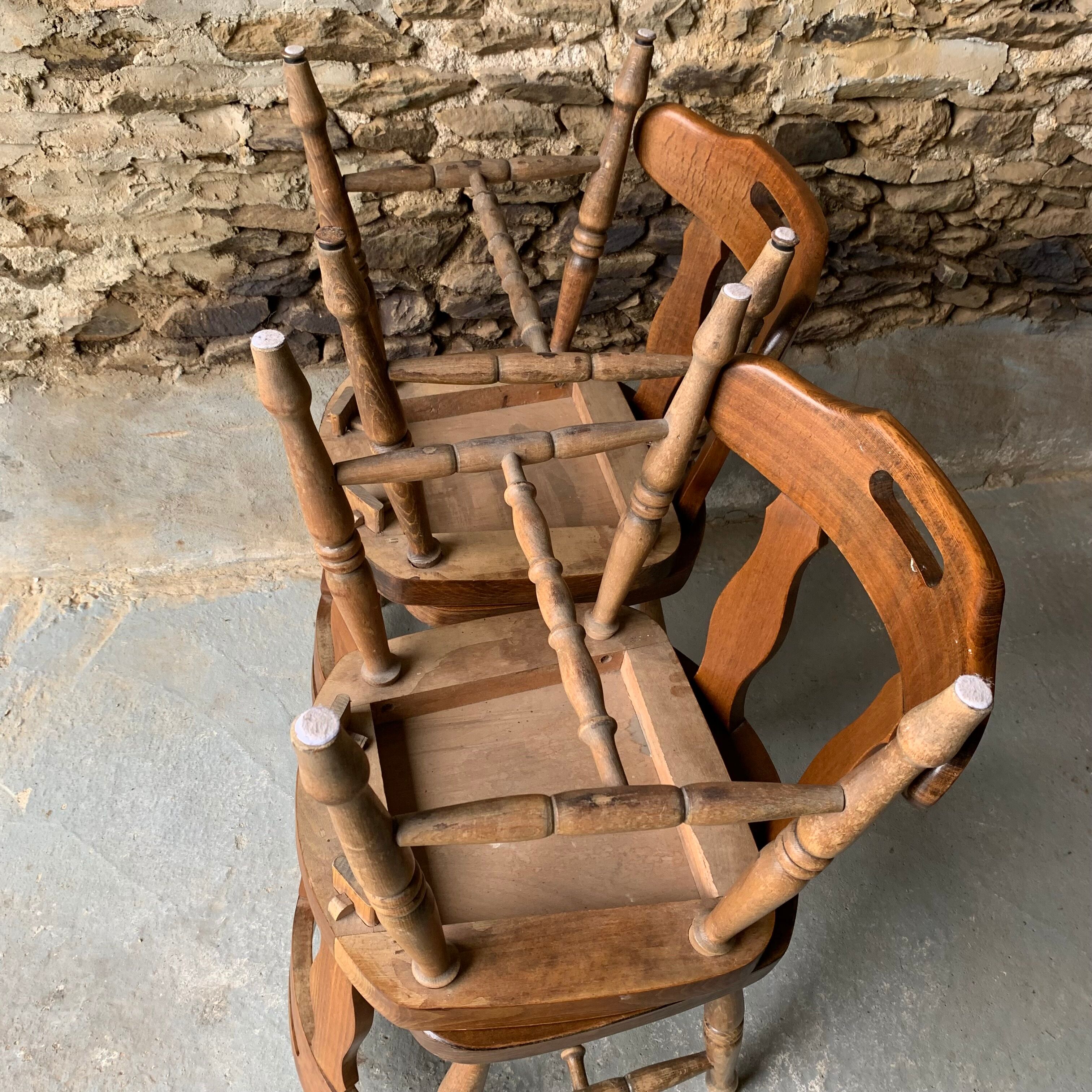 Set of 4 western style chairs