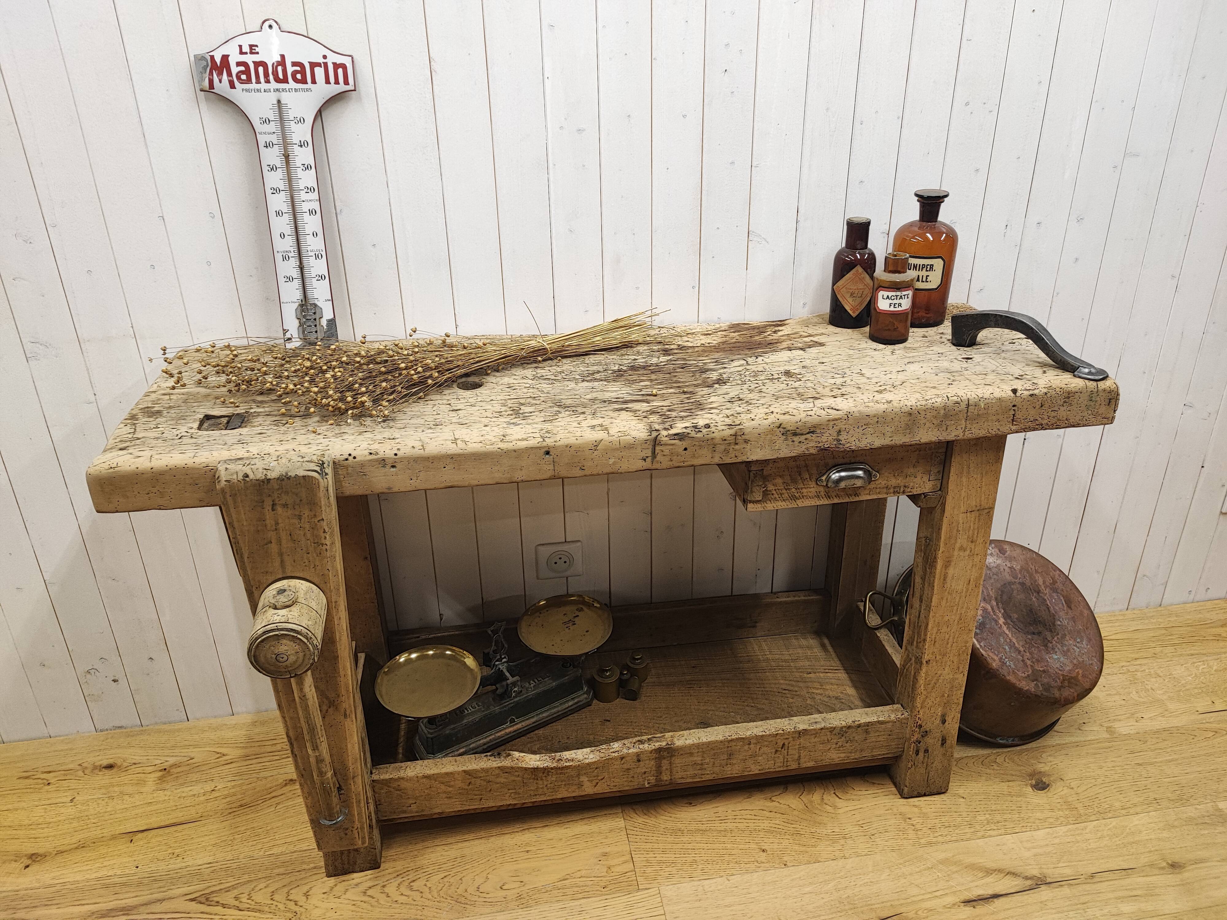 Carpenter's workbench