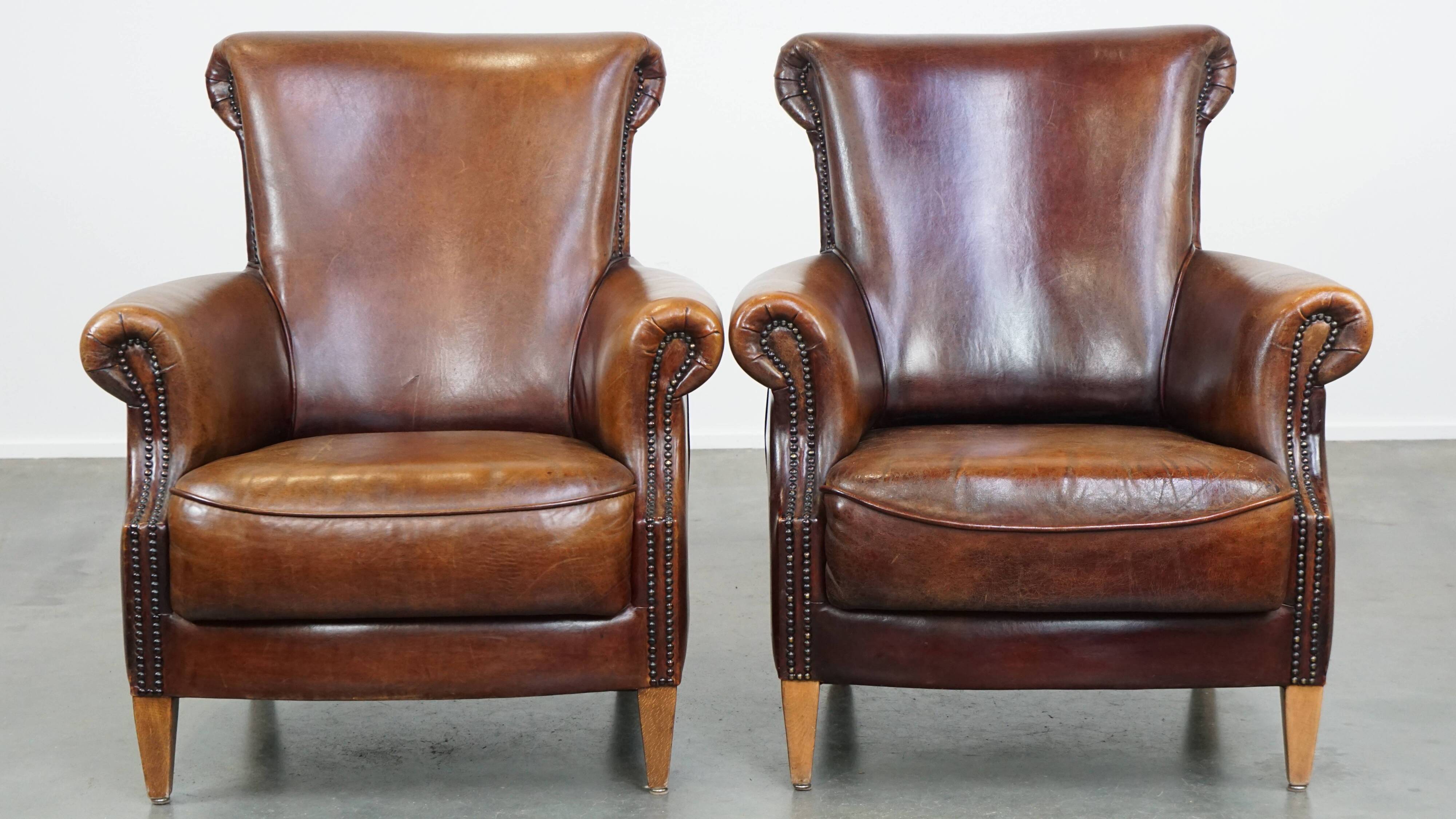 Set of 2 sheepskin leather armchairs