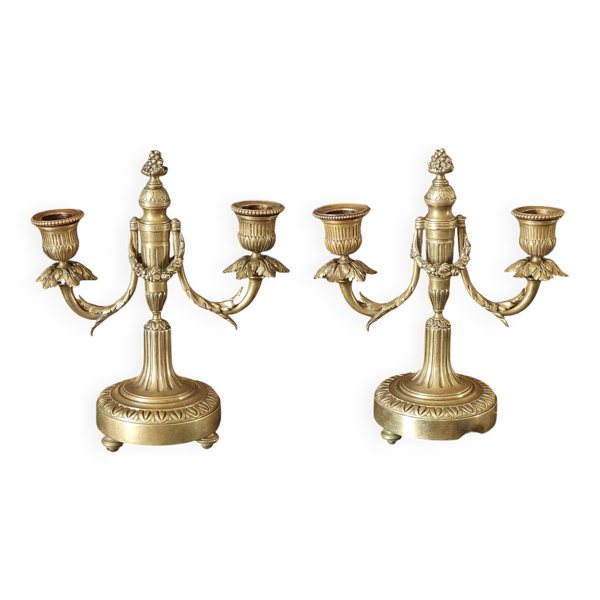 Paire de bougeoirs en bronze — Beyit