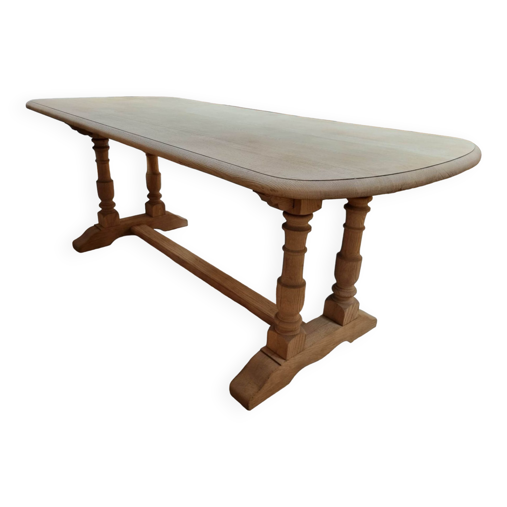 Farmhouse table