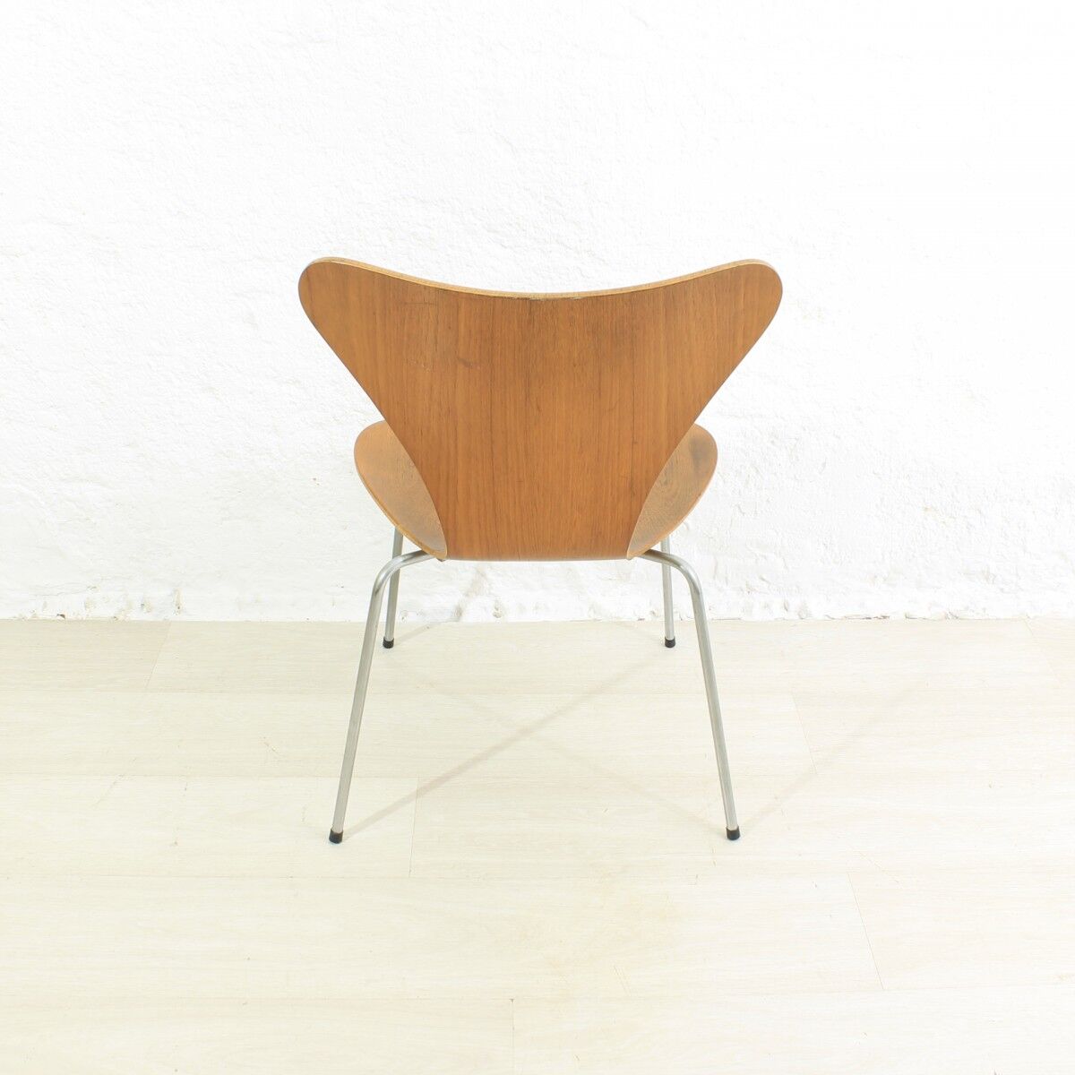 1960s series 7 teak chair by Arne Jacobsen for Fritz Hansen