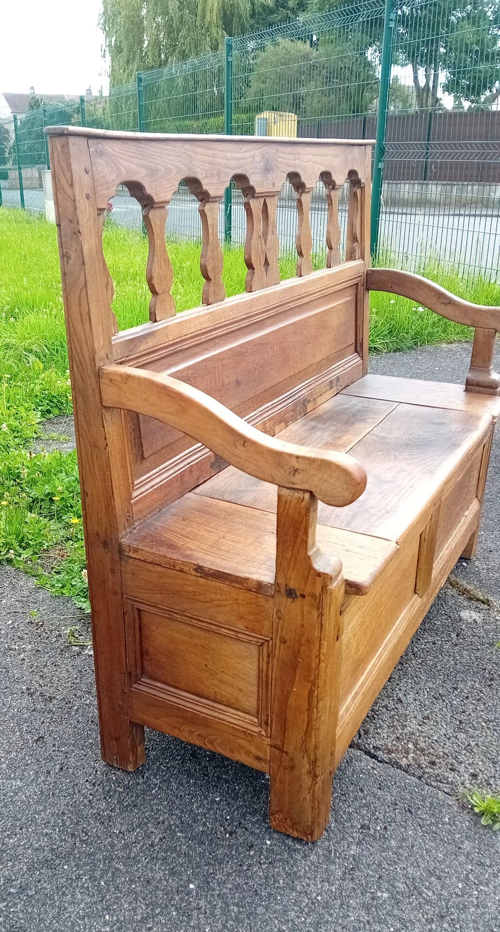 Coffre banc en chêne XIX ieme