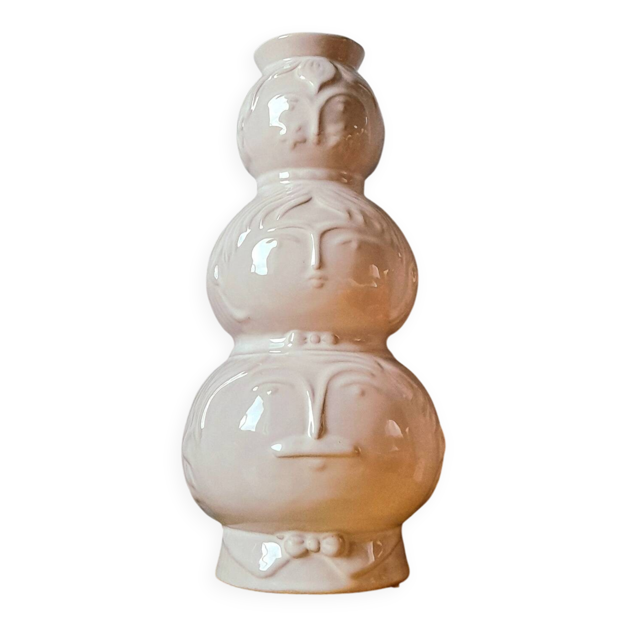 Totem vase faces in ceramic