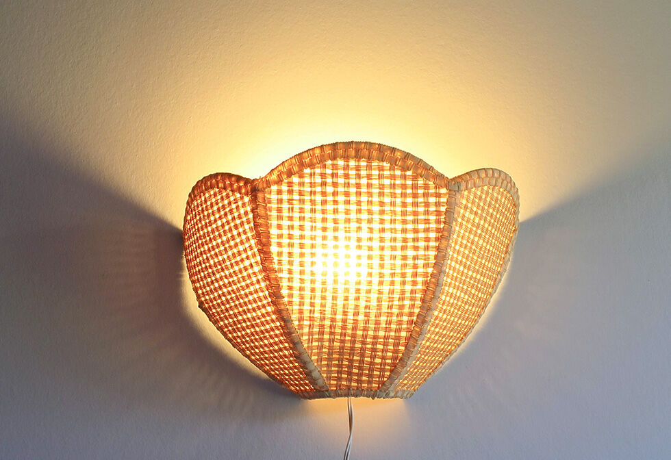 Flower cannage wall sconce