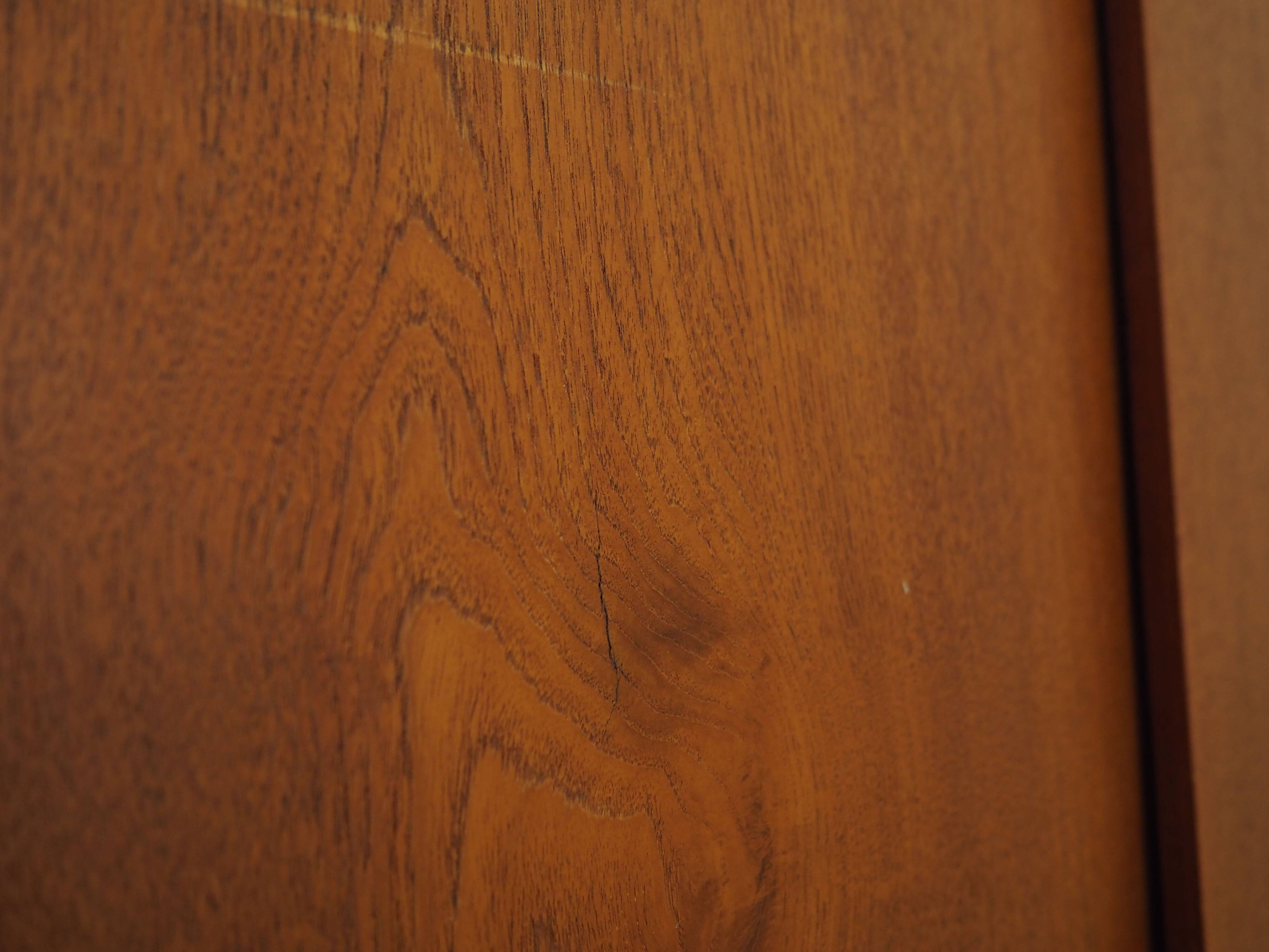 Buffet haut en teck, design danois, années 1960, production : Danemark