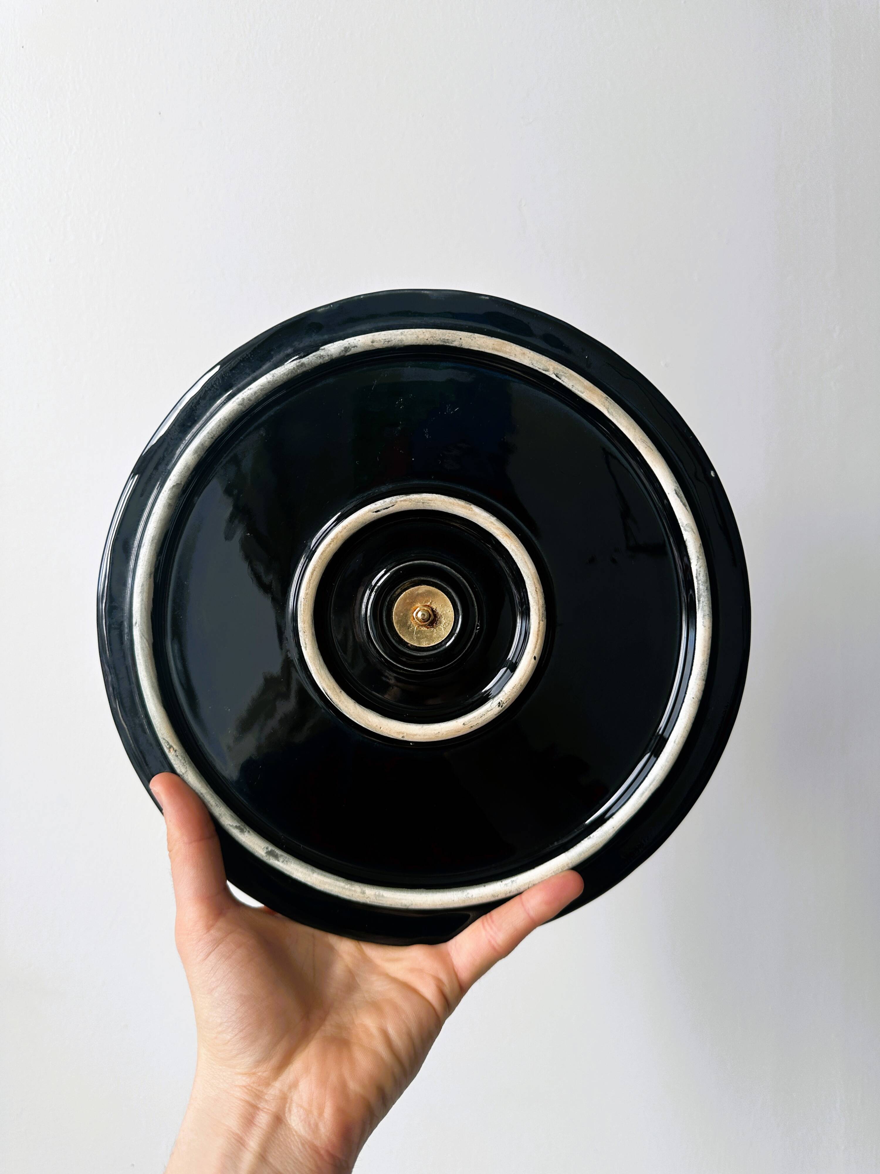 Black cheese dish.