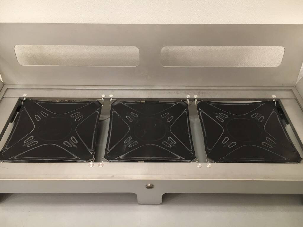 Canapé 3 places cuir et aluminium anodisé Sigurd Ressel 1968