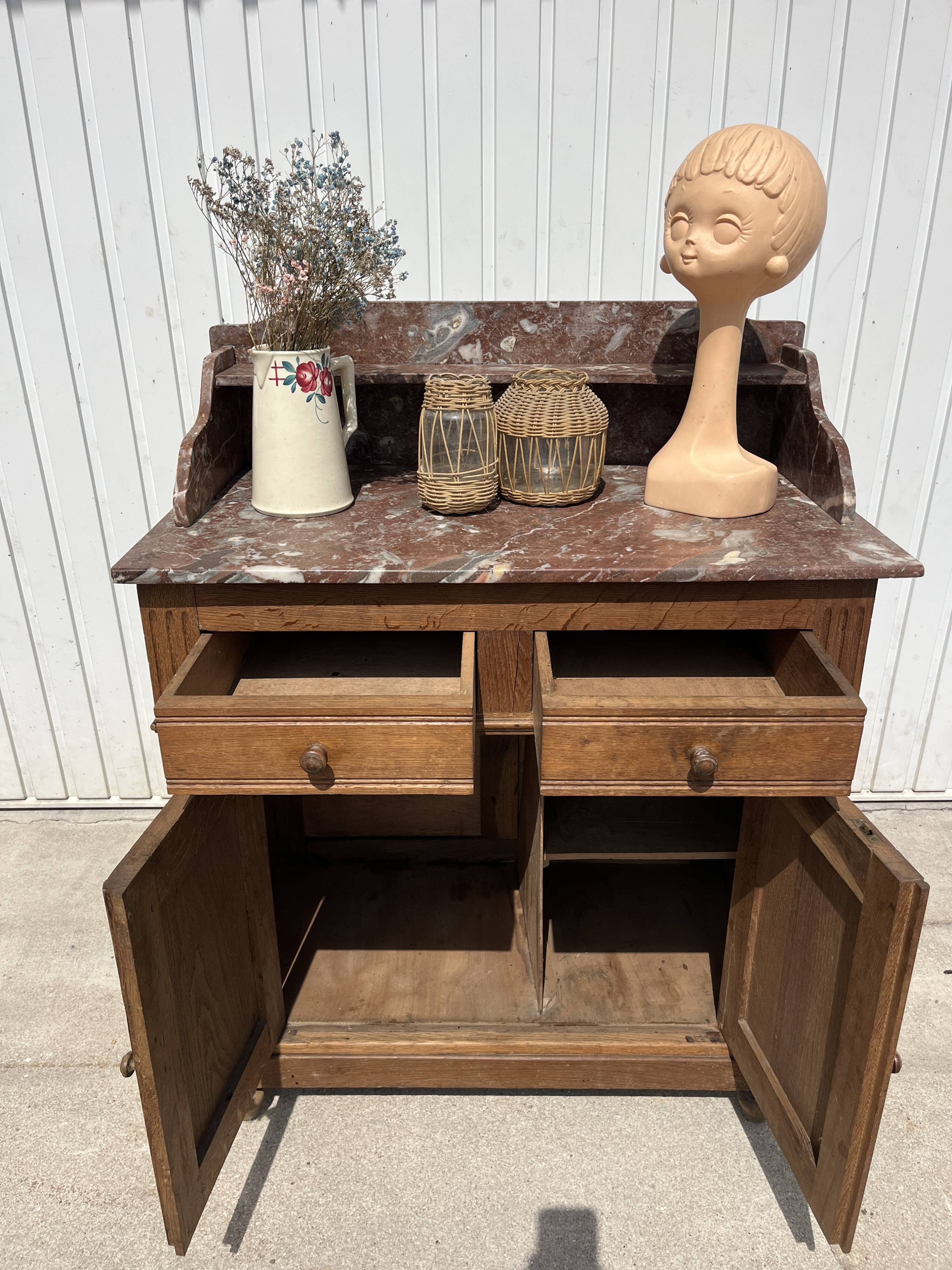 Buffet coiffeuse