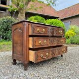 Crossbow Commode In Walnut Louis XV XVIII Eme Century