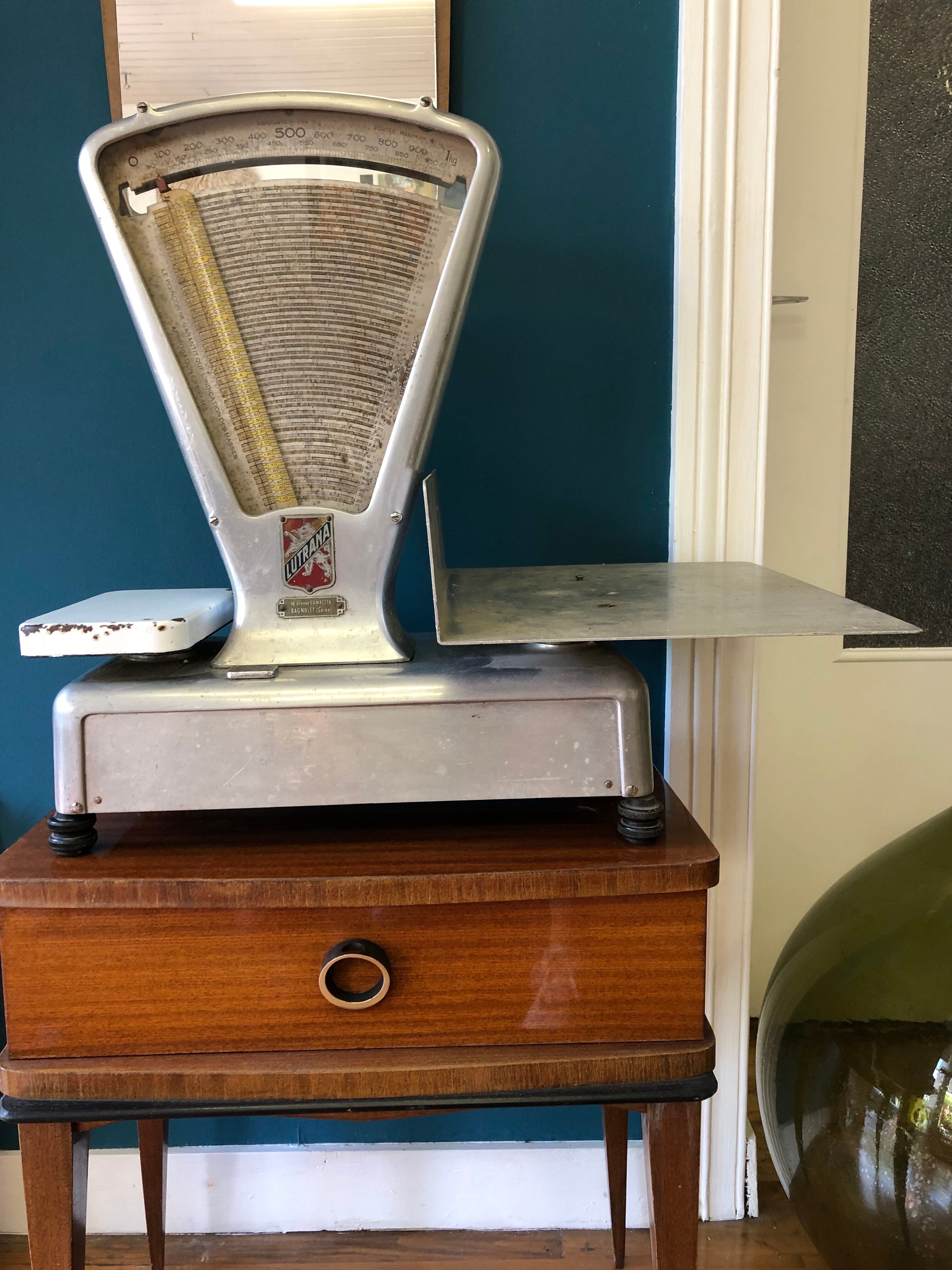 Ancient Libra Lutrana