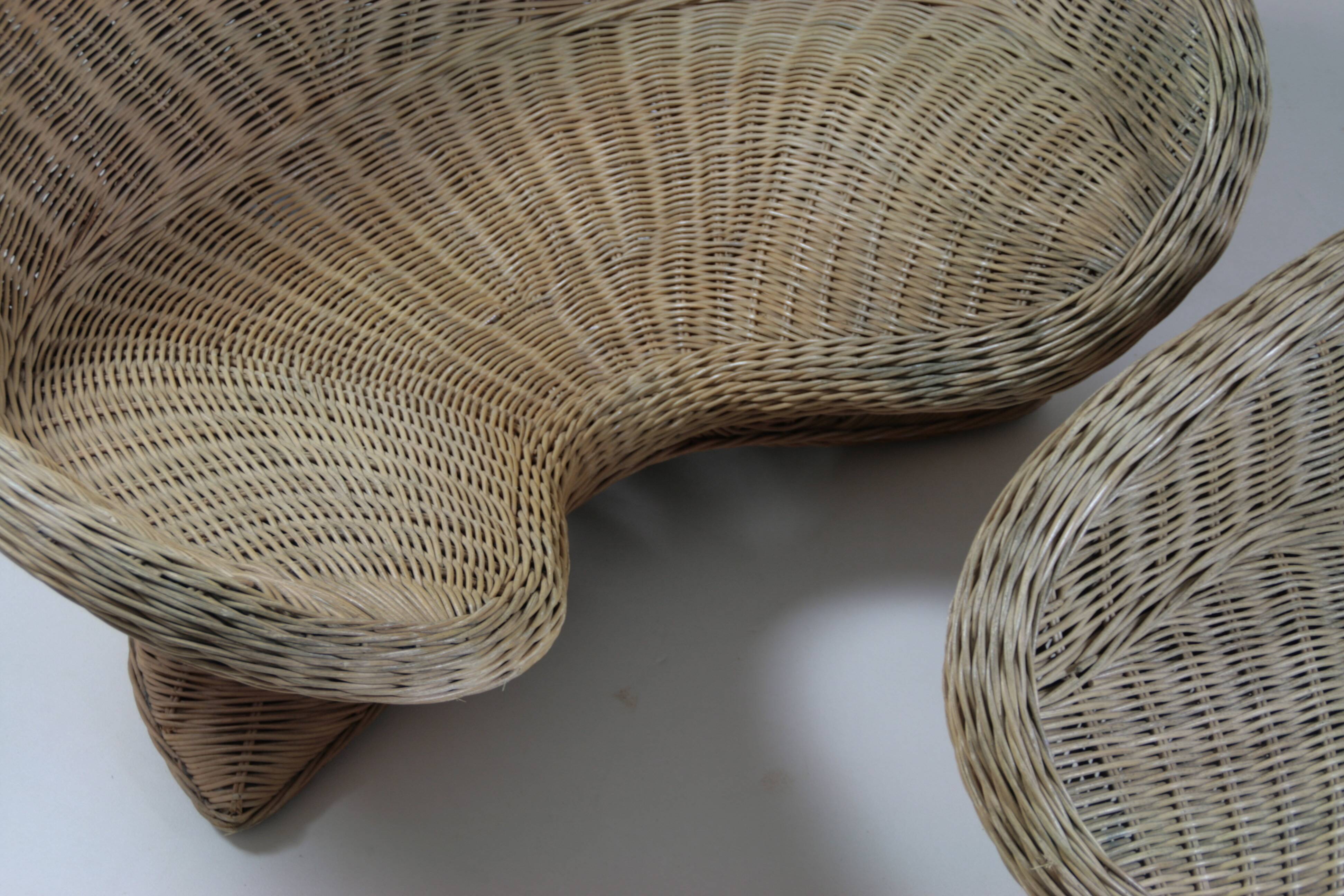 Paire de fauteuils lotus en rotin, 1970s