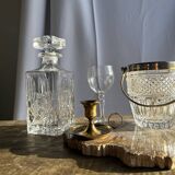 Small golden hand candlestick with a round loop handle D8 H6.5