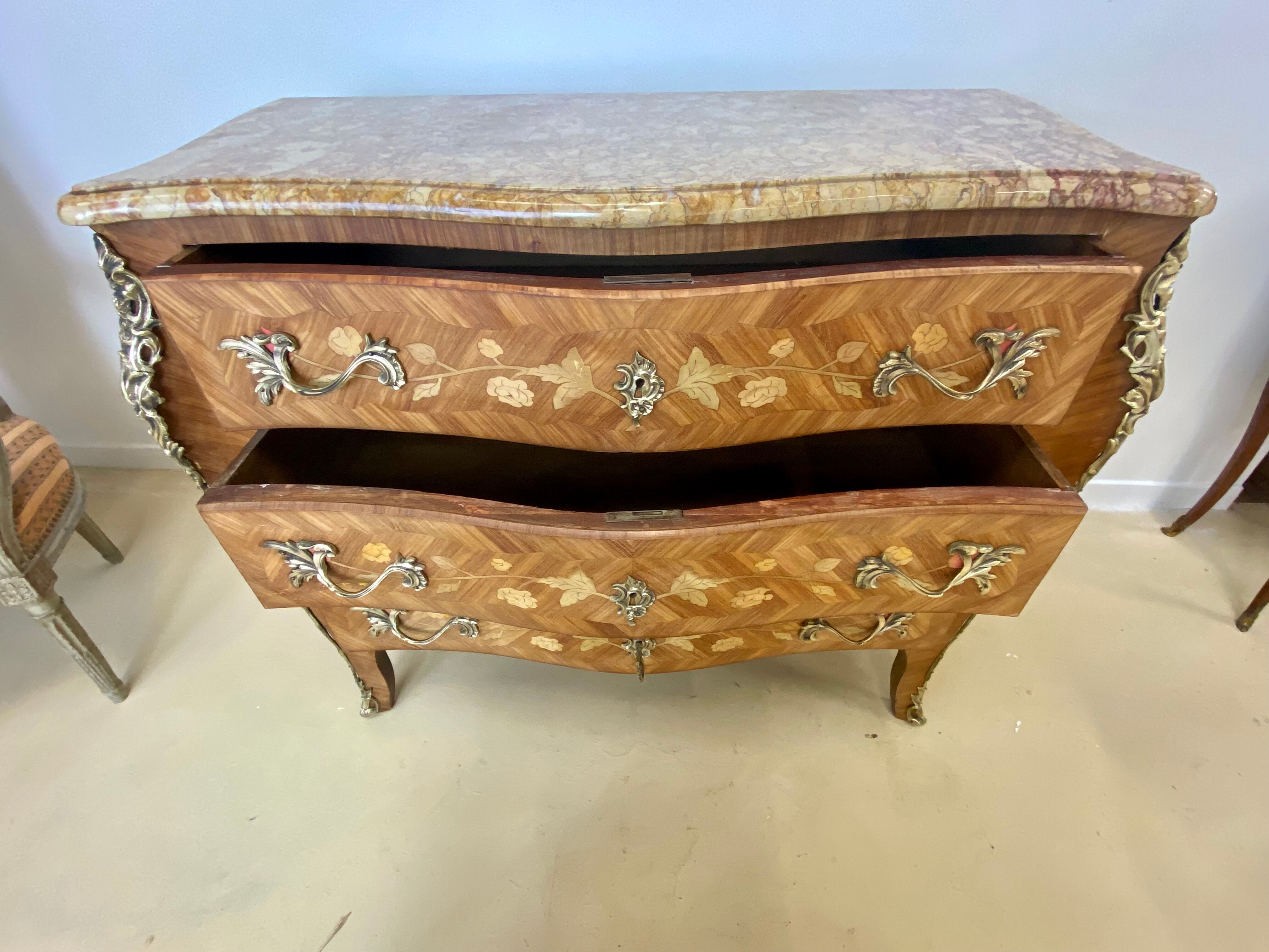 Commode Louis XV Marble top and marquetry