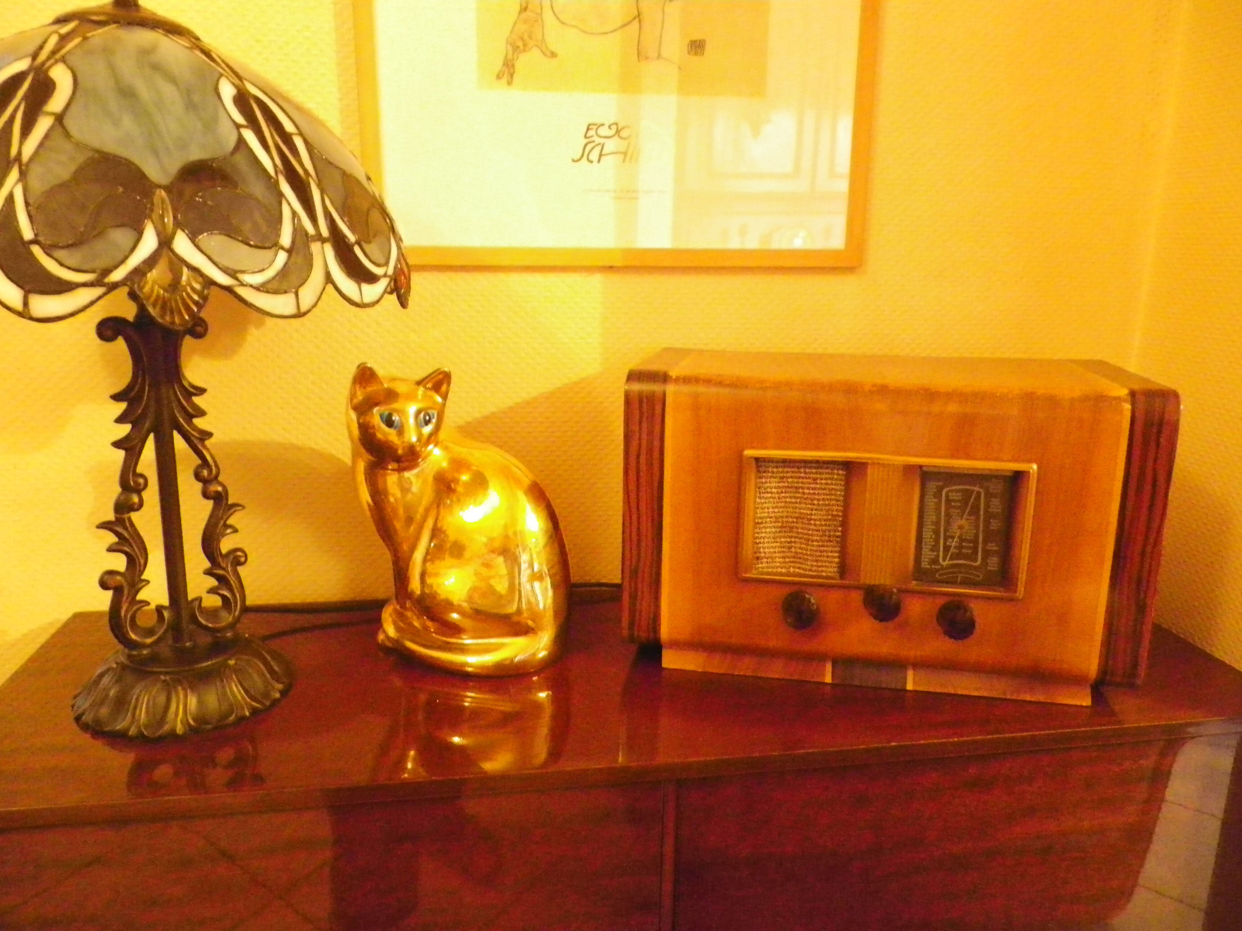 Vintage decoration radio station - Wood, Bakelite - Electroradio Institute, Paris - 50s