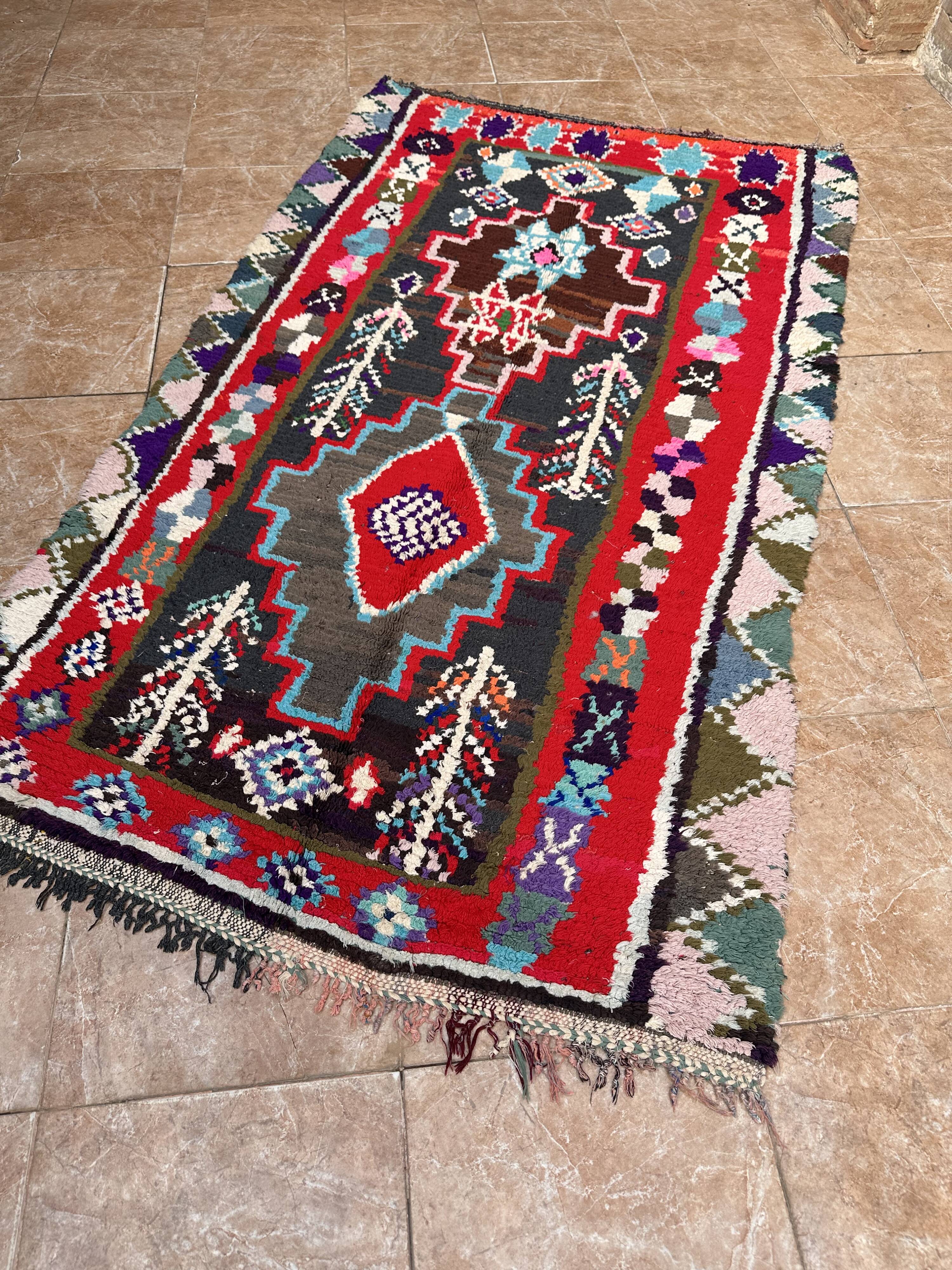 Vintage Moroccan Rug - Small Boujaad Rug - Boucharouit Rug