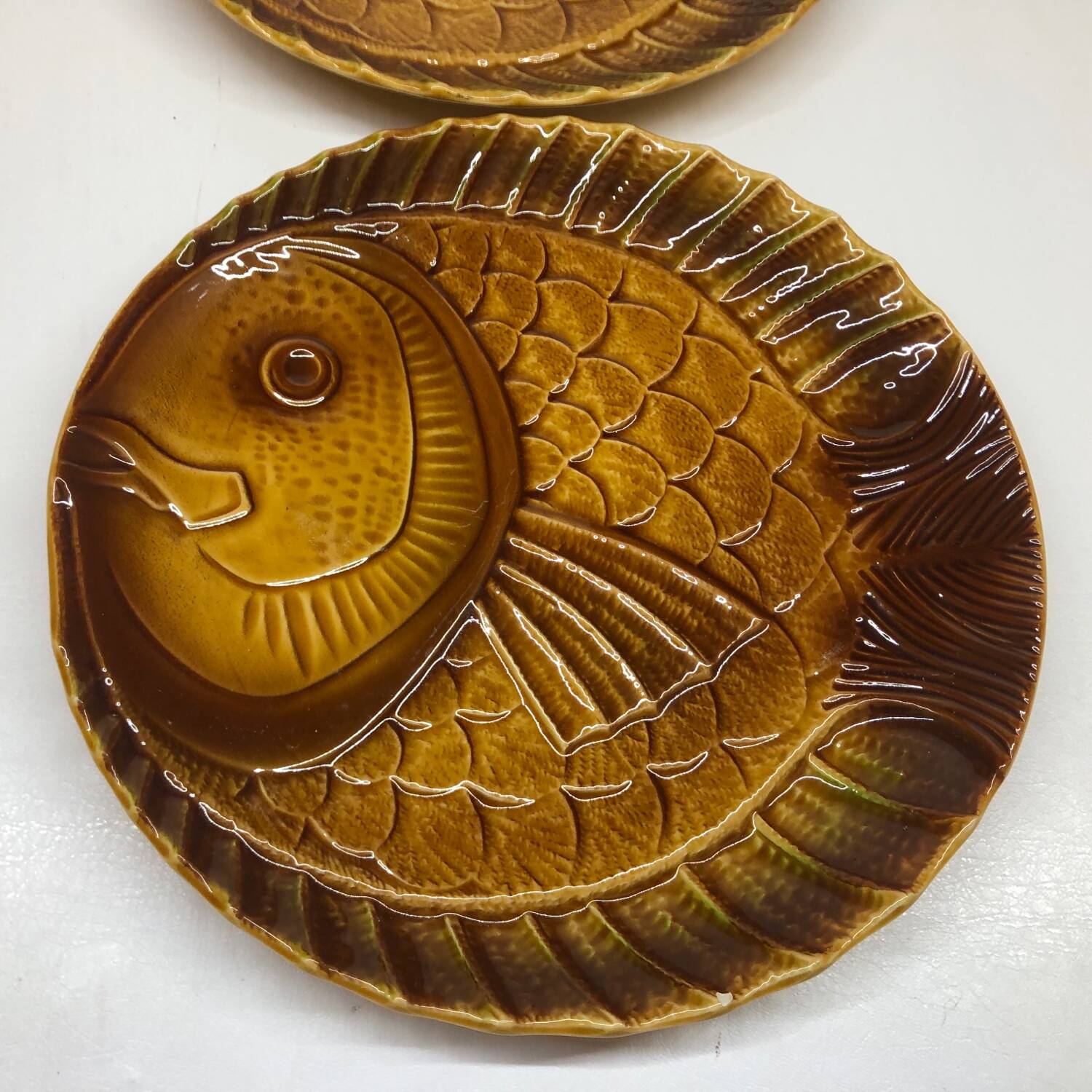 2 vintage fish dishes in slip from Sarreguemines