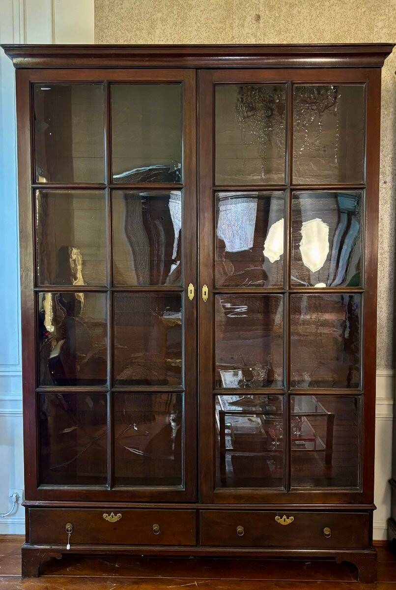 Pair of Mahogany Bookcases / Display Cabinets in George III style