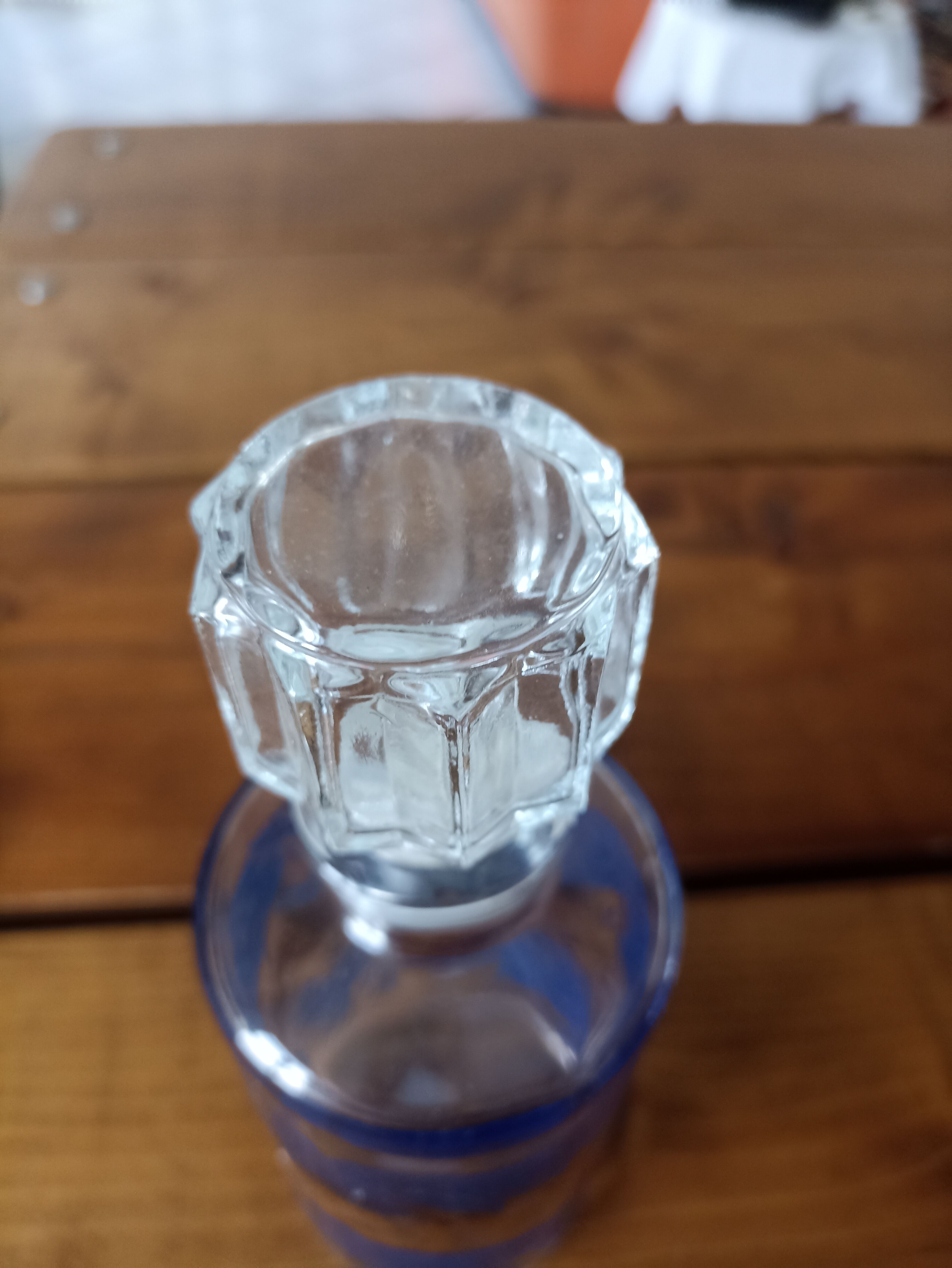 Molded glass  decor leaf with vintage cap