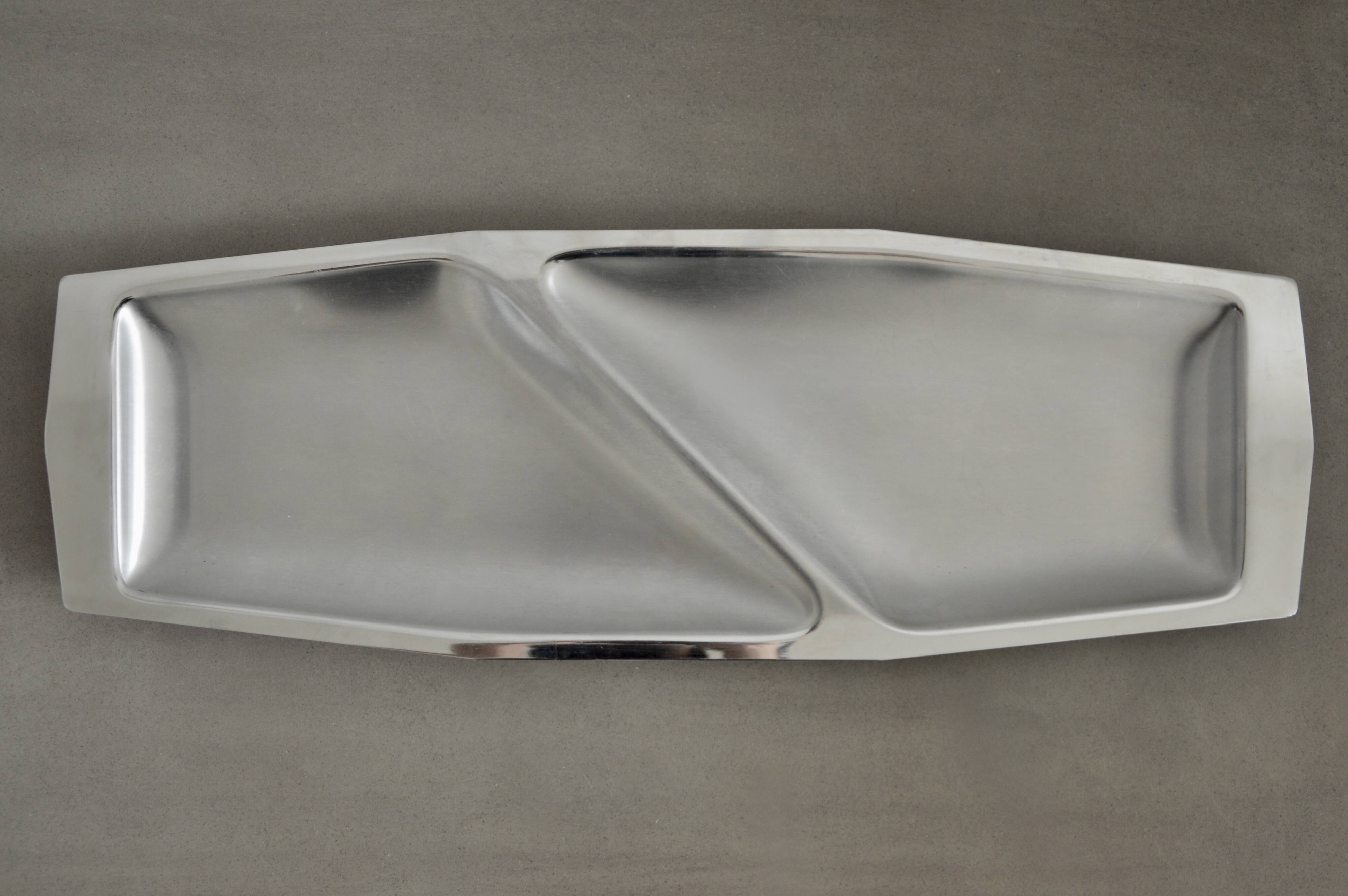 Long Plateau Vintage Metal Design Space Age / Futuristic / 70's