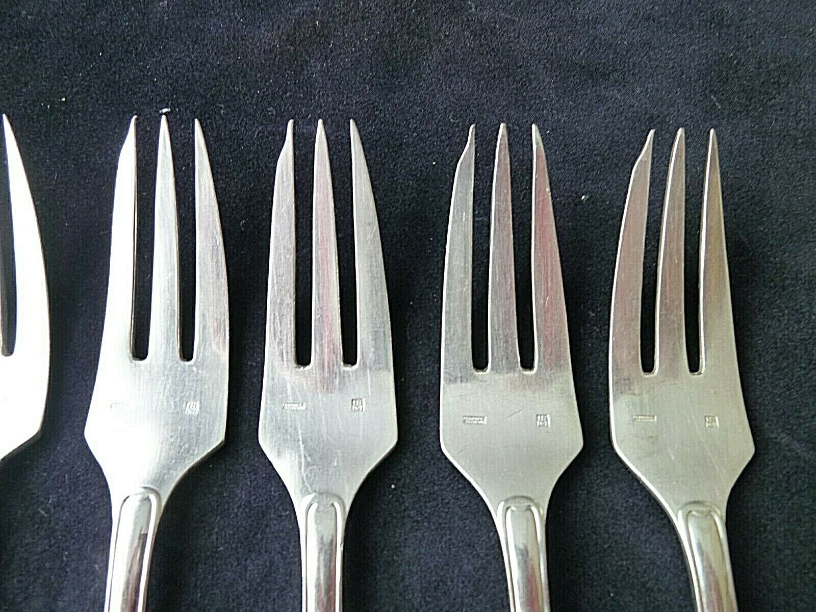 Set of 10 silver metal cake forks François Frionnet