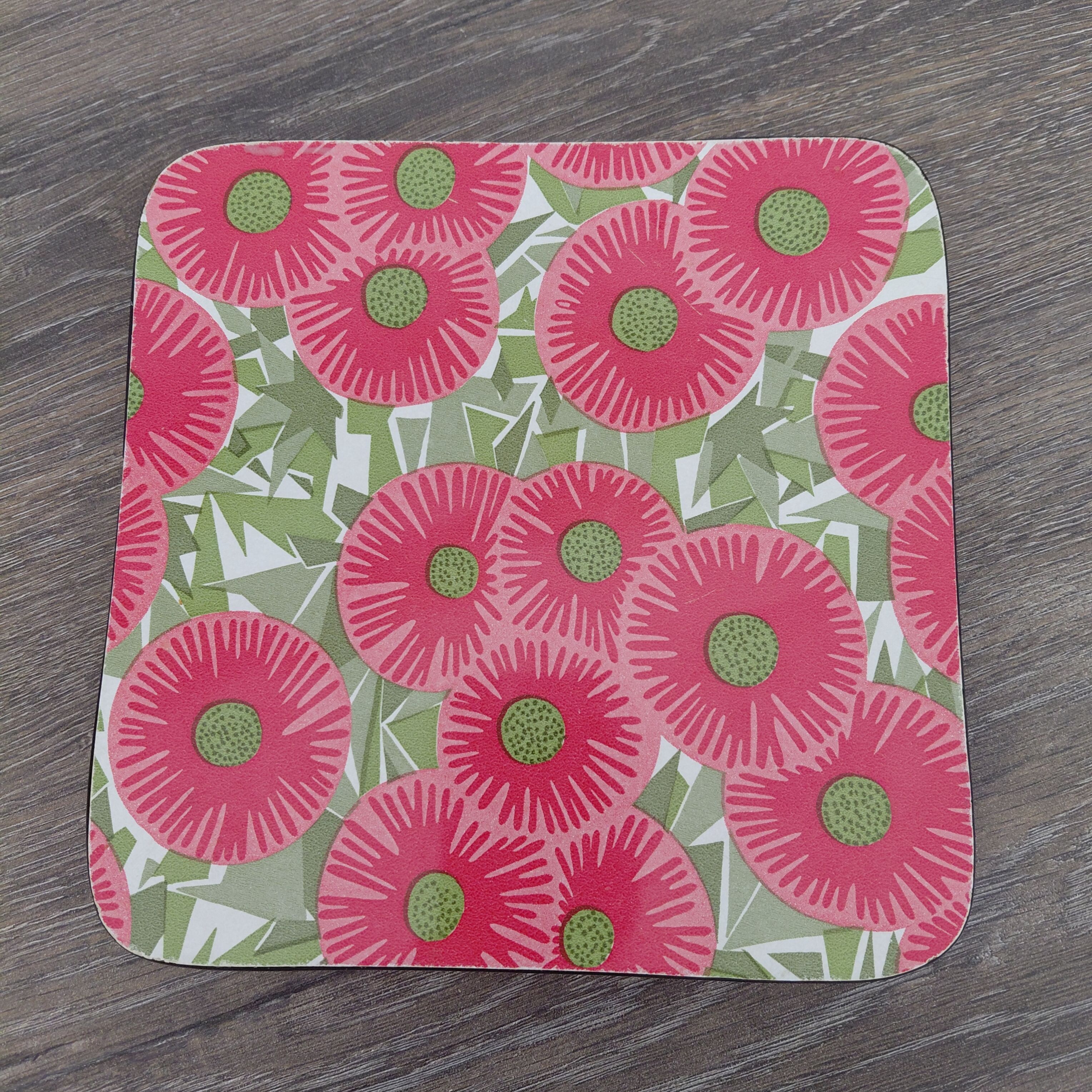 Square trivet in formica