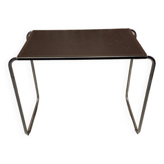 Metal desk