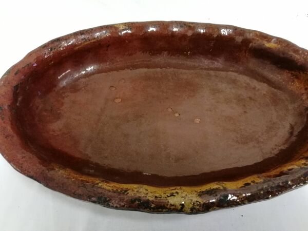 Ancien Plat En terre cuite vernissée godronné