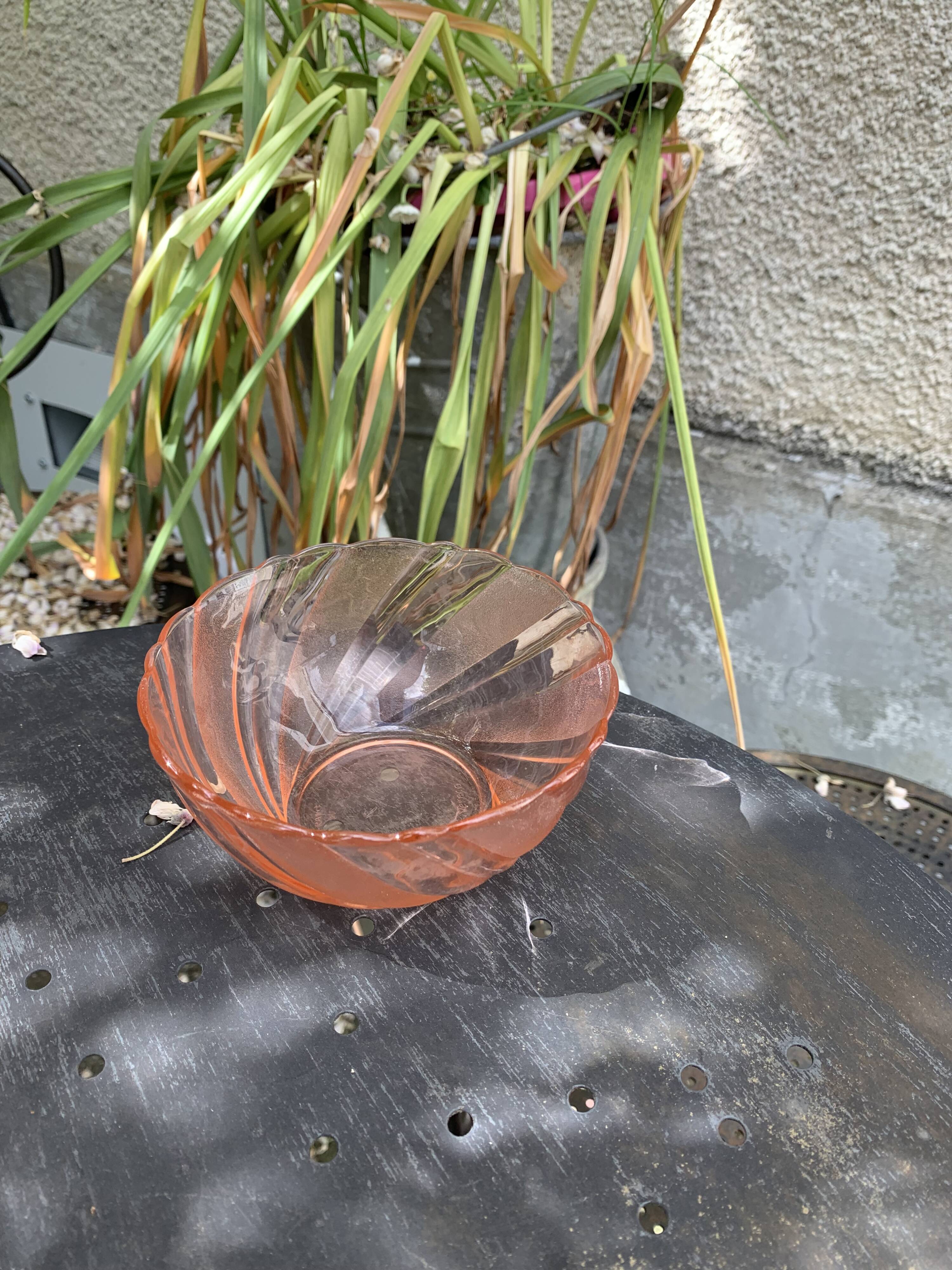 Set of 4 pink and twisted glass cups rosaline vereco France vintage 1960/70