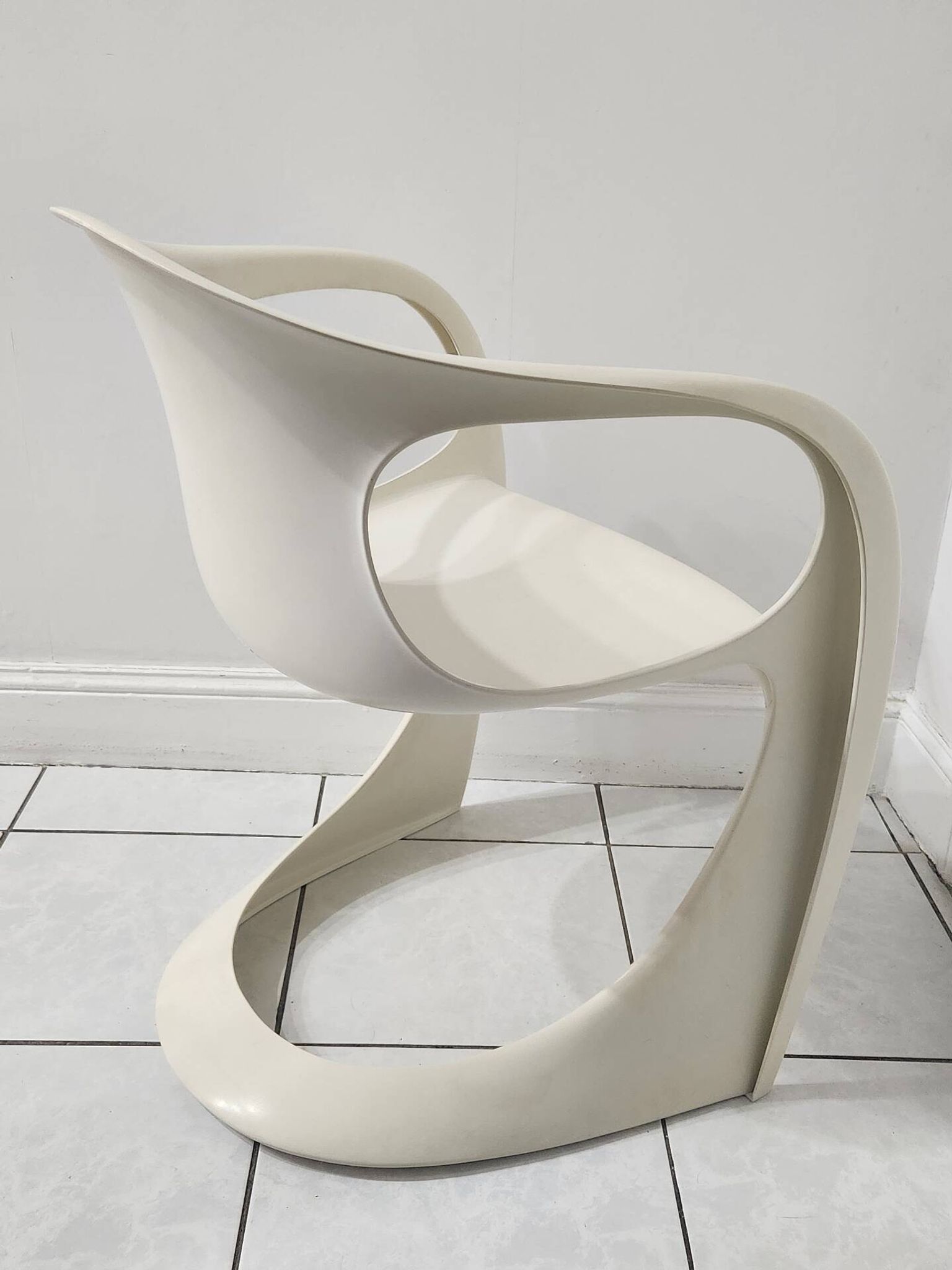 Fauteuil space age Casala par Alexander Begge
