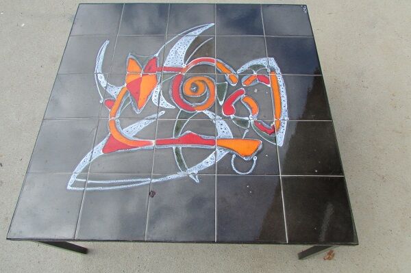 Square coffee table signed adri