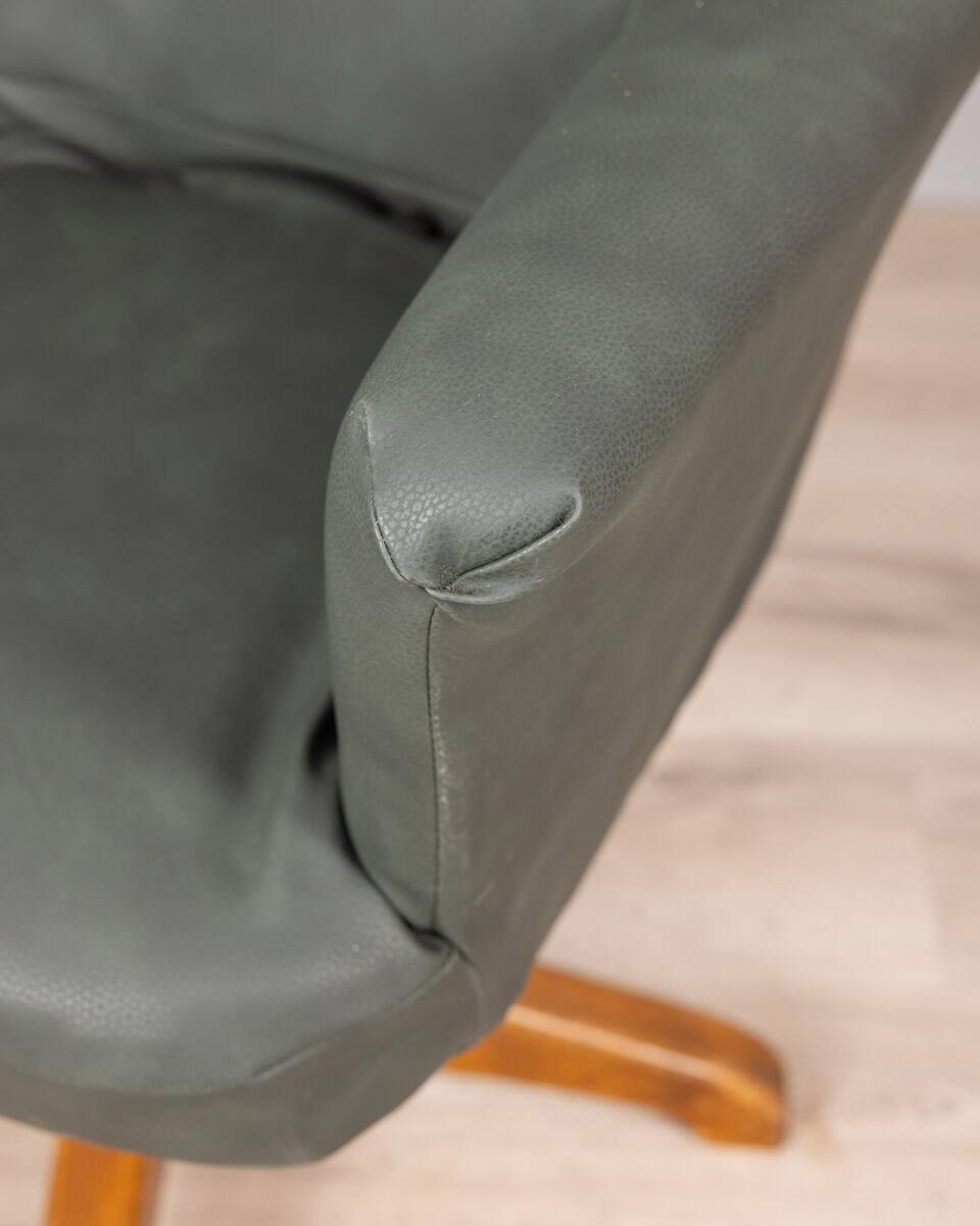 50s vintage swivel armchair in leather design anonima castelli