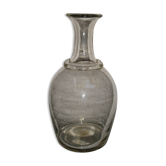 Carafe ancienne en verre à collerette