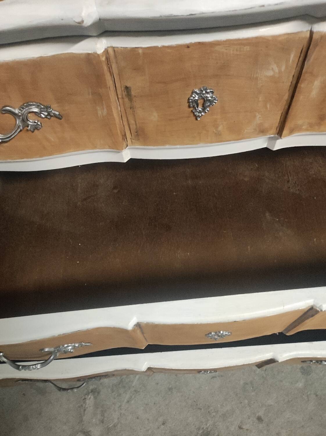 Commode ancienne