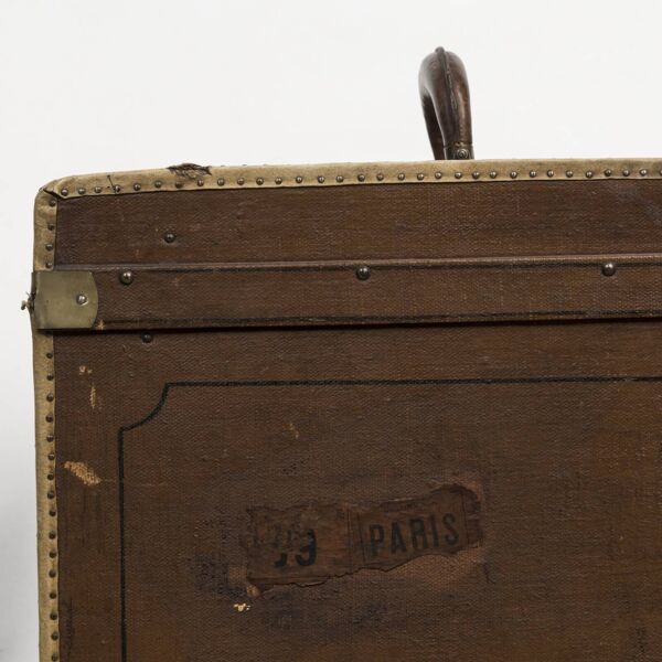 Malle vintage en forme de cube