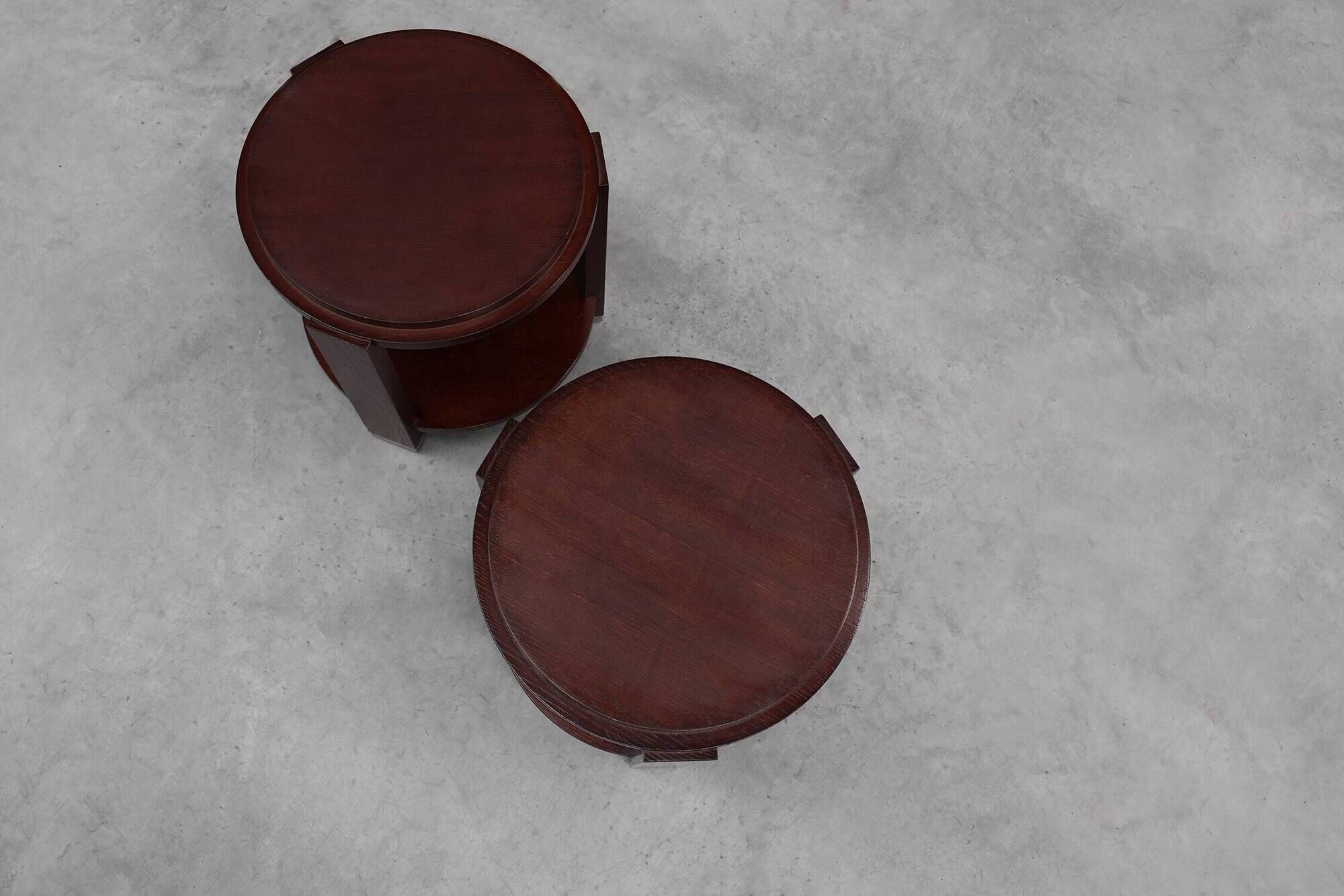 Pair of 2 round side tables in wood with metal, Belgium ca. 1980