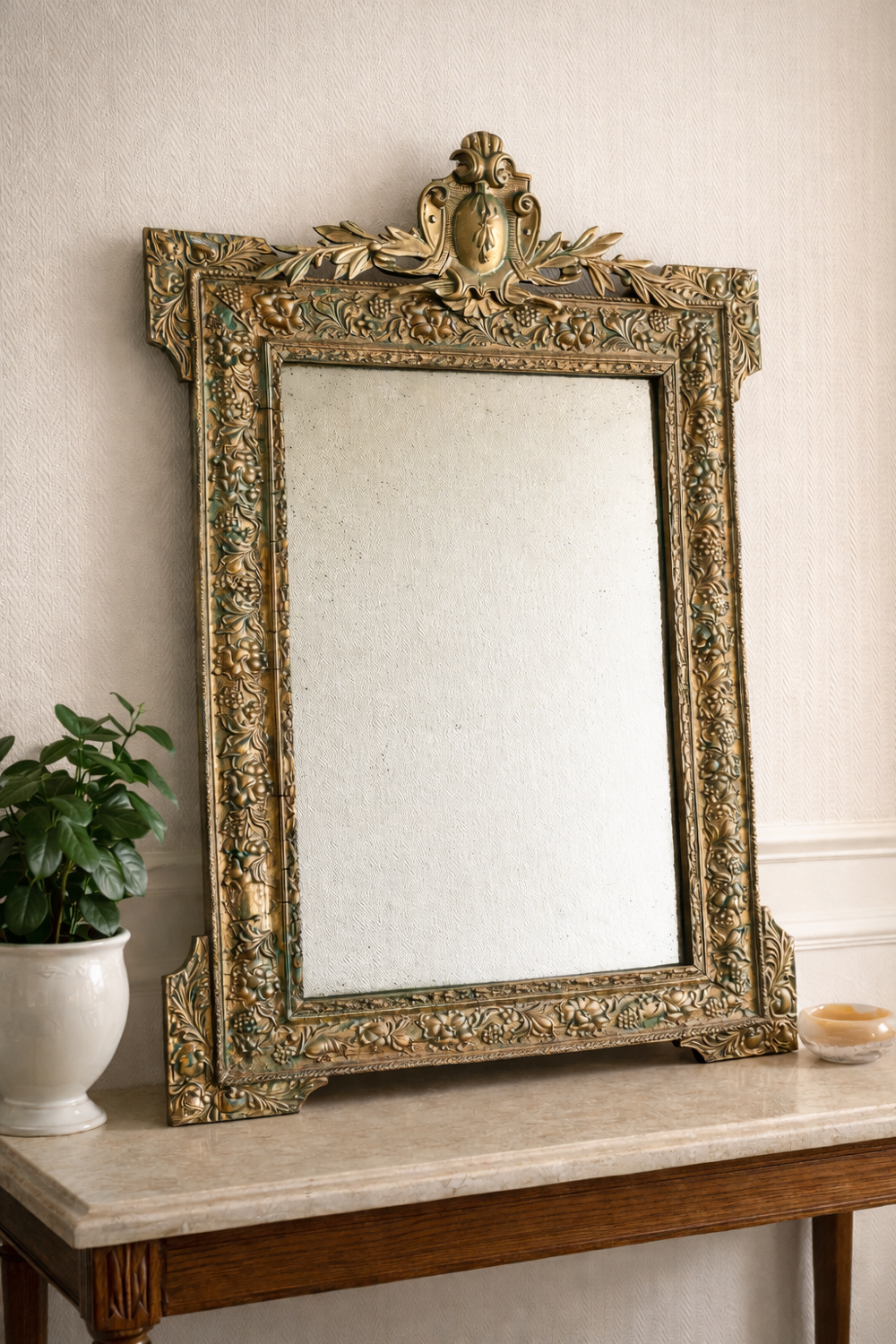Large gilded patinated Louis XV mirror