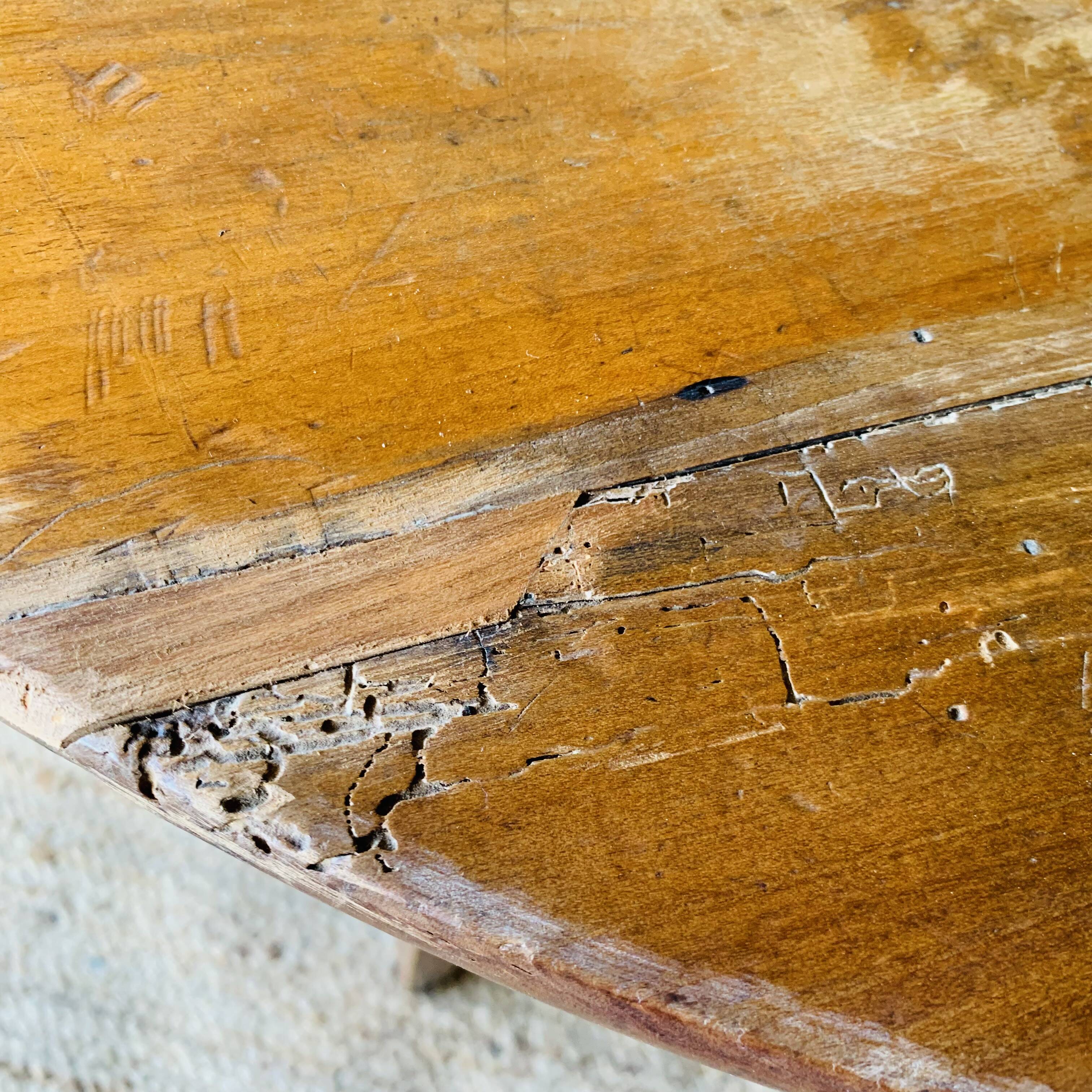 Oval farmhouse table 149cm