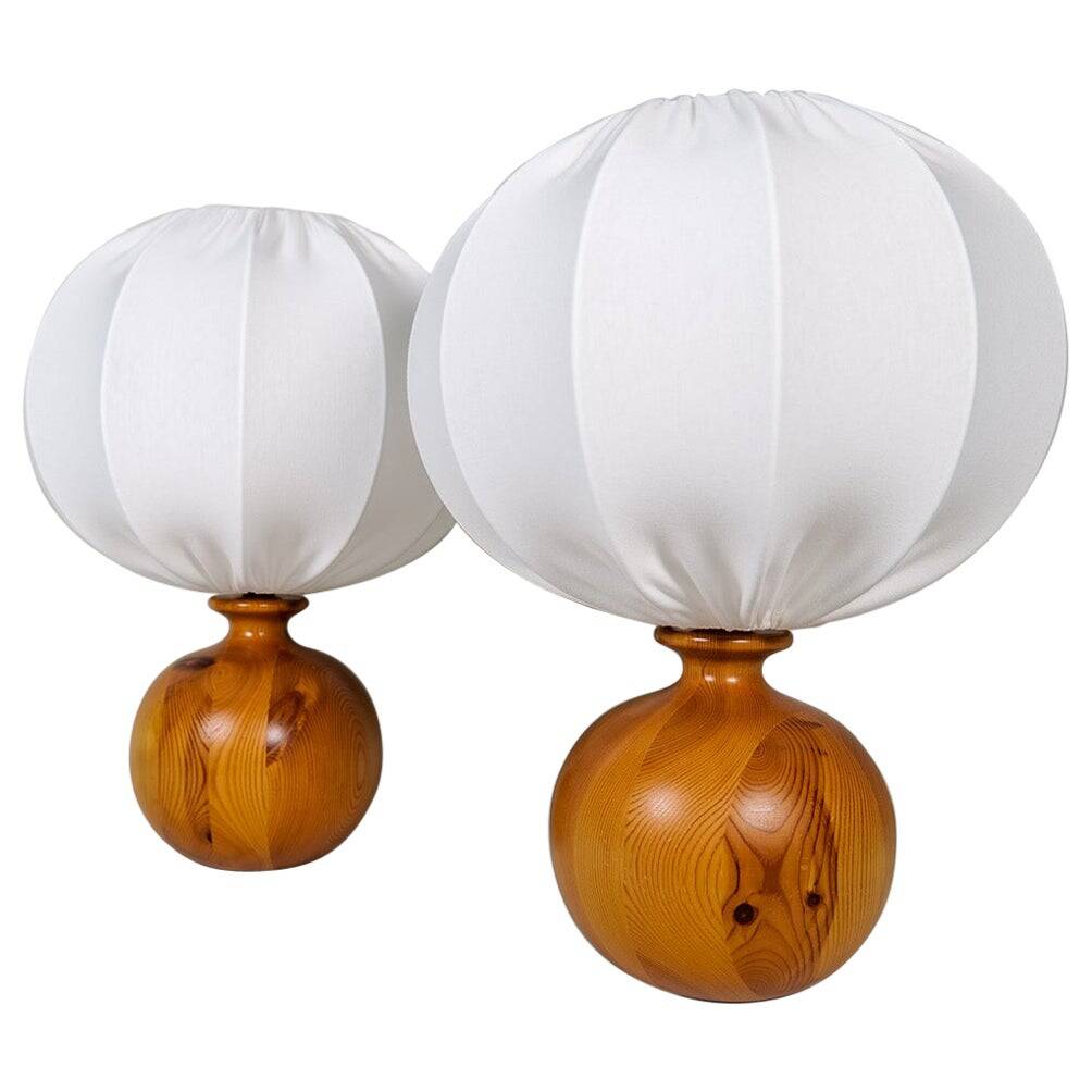 Sculptural modern table lamps from the mid-century in solid pine, Fagerhults Sweden, 1970.