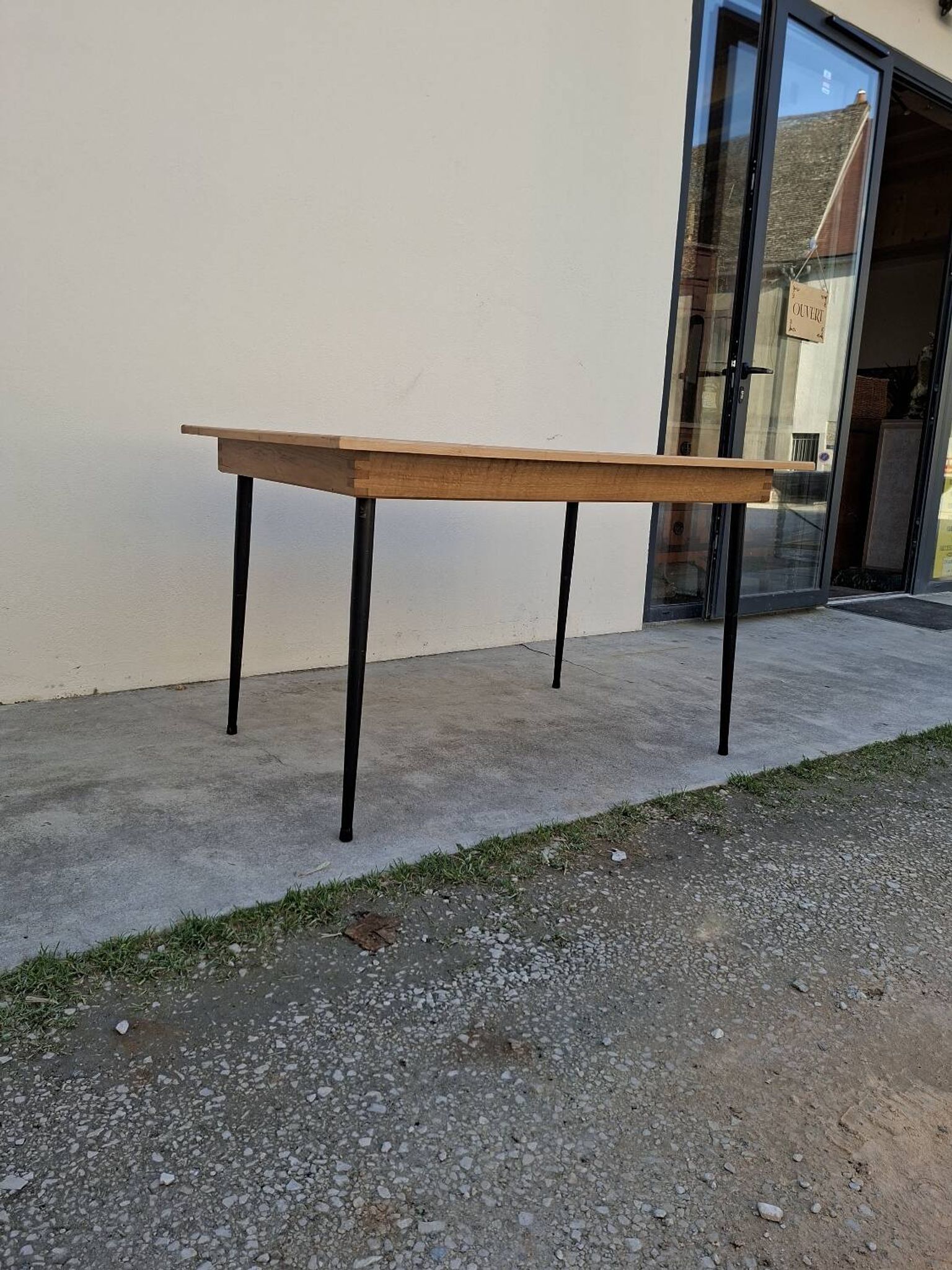 Vintage dining table from the 1960s.