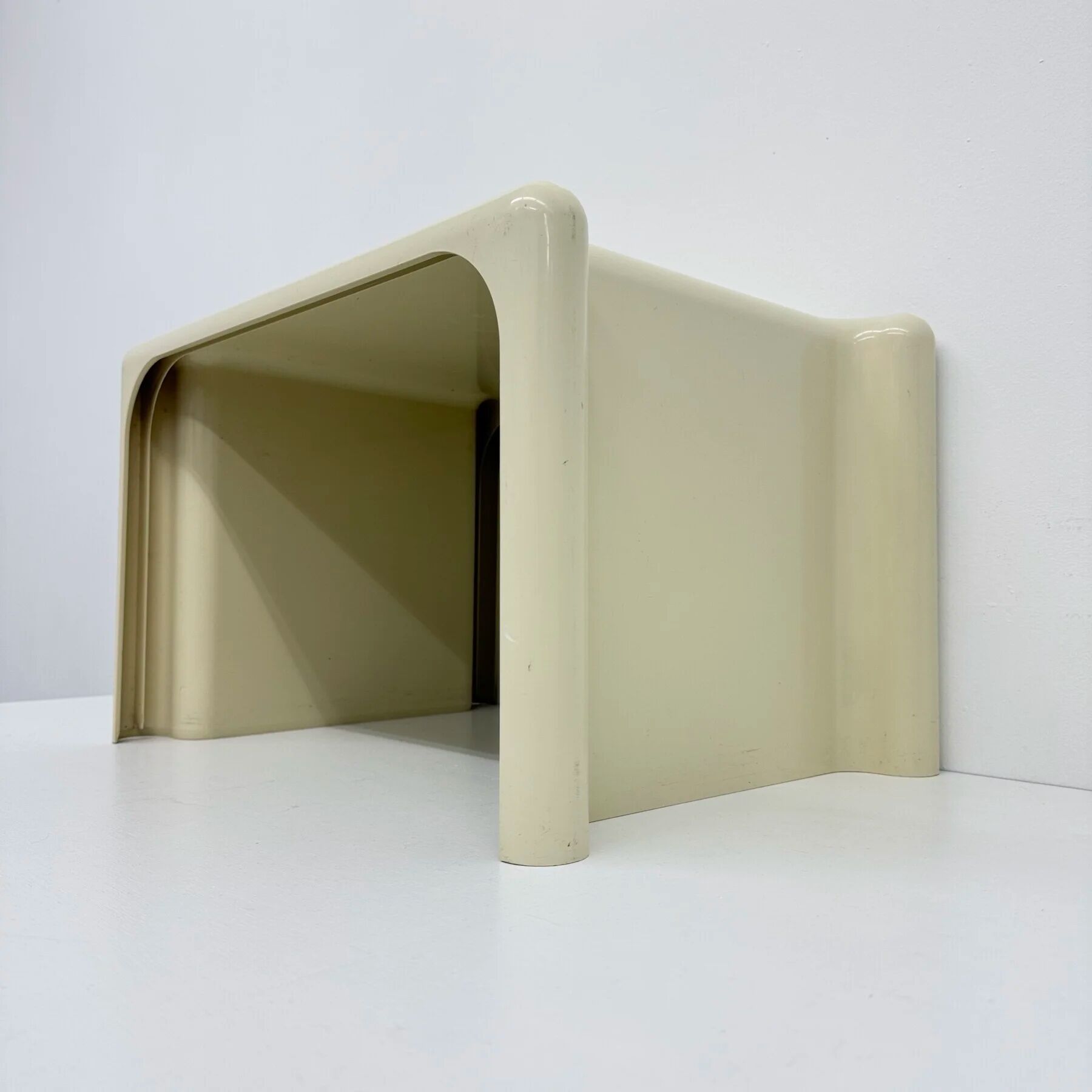Italian modern plastic side table by Giotto Stoppino for Elco Scorze, 1970s