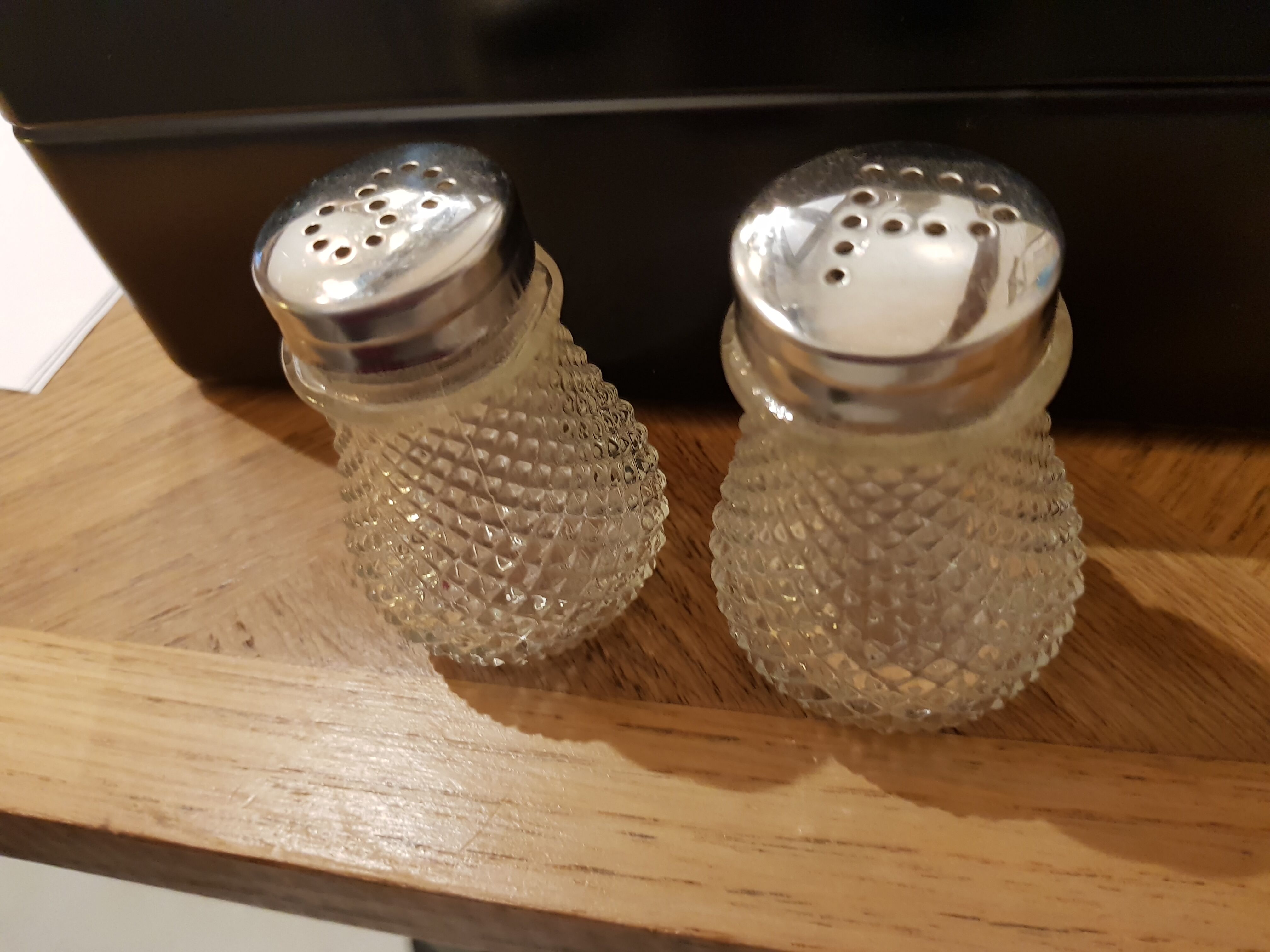 Vintage pepper salt shaker set