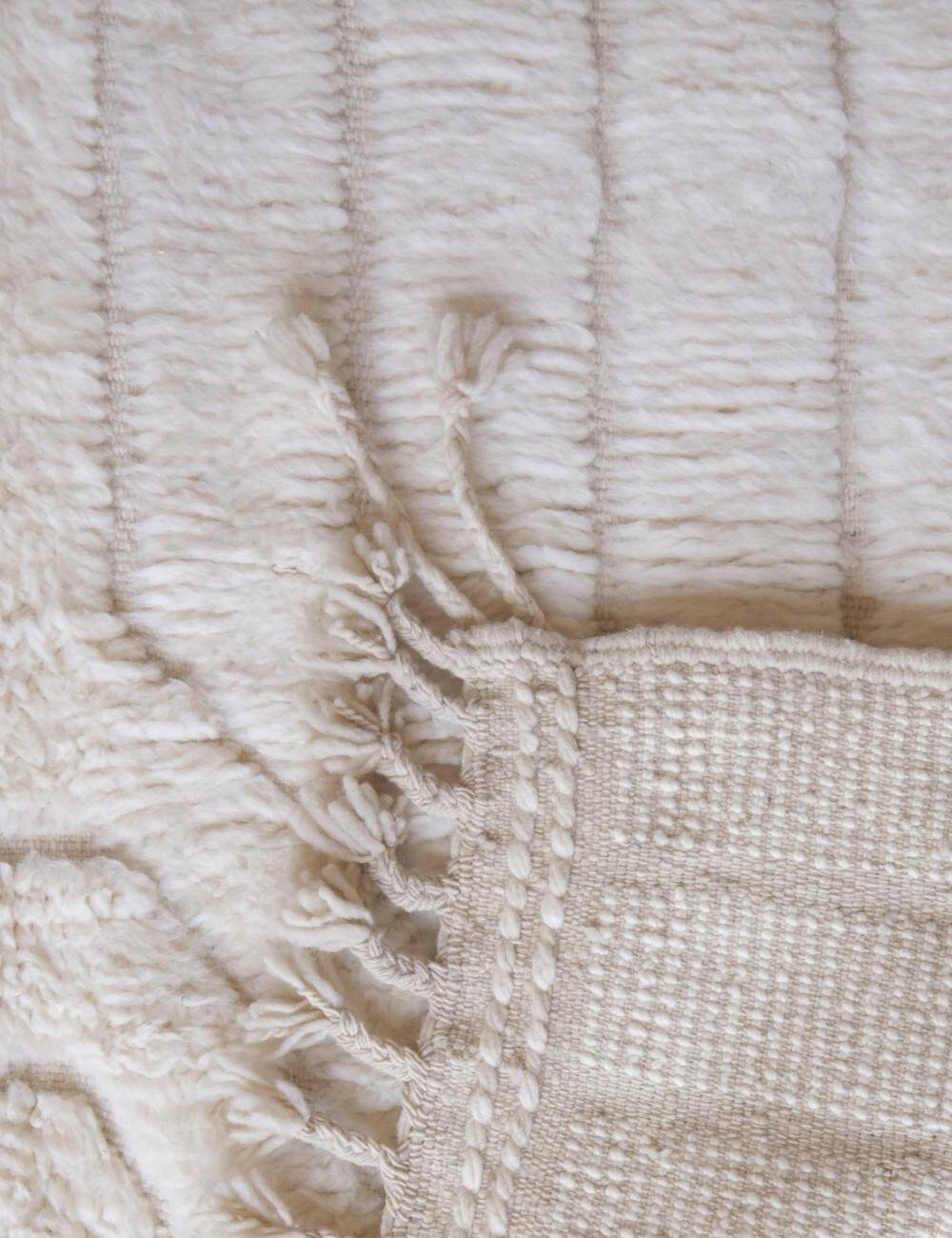 Beni Ouarain White Rug - 253 x 153 cm