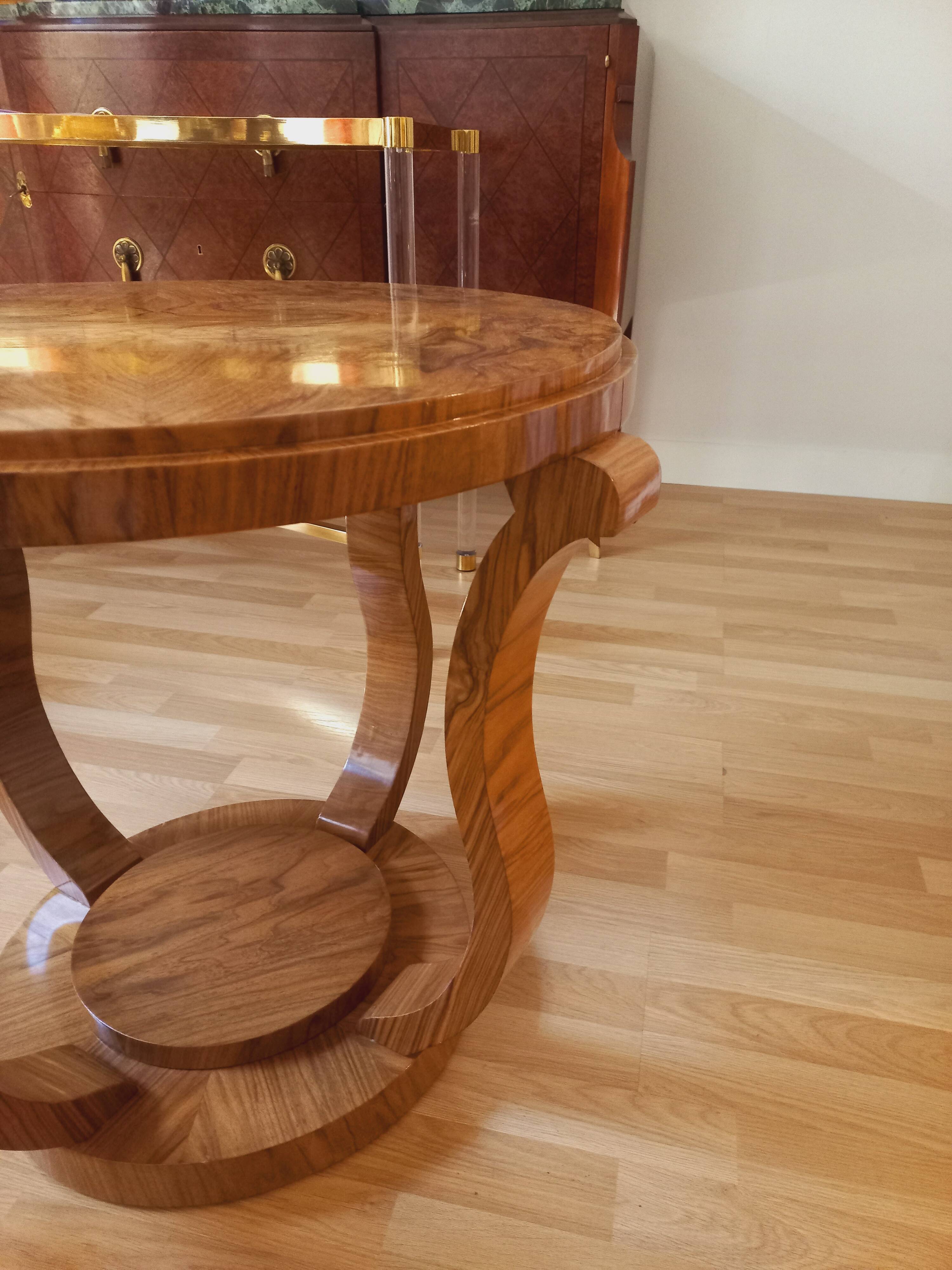Round Art Deco pedestal table 1930