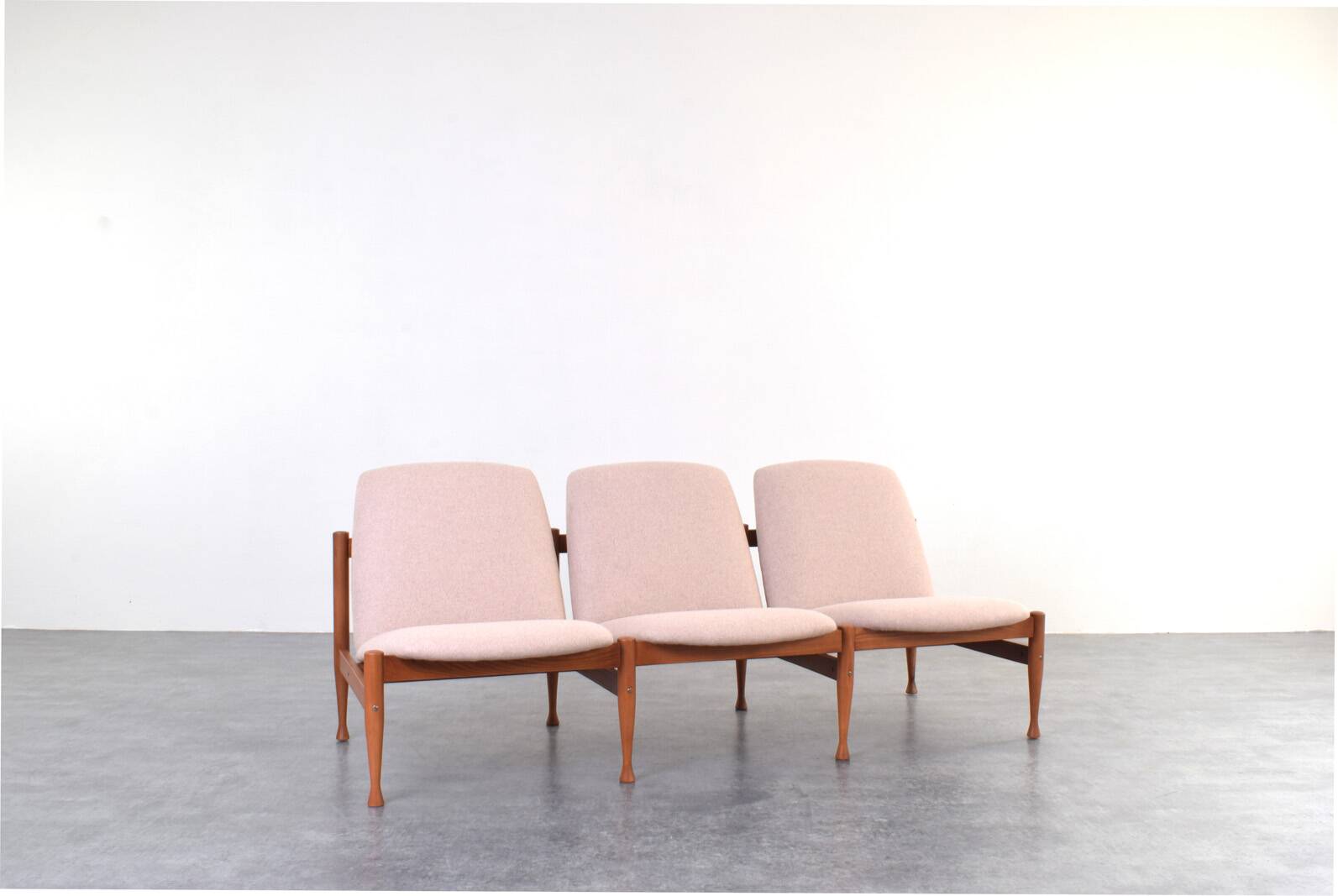 Mid-Century Sofa by Marian Grabiński, 1960s.
